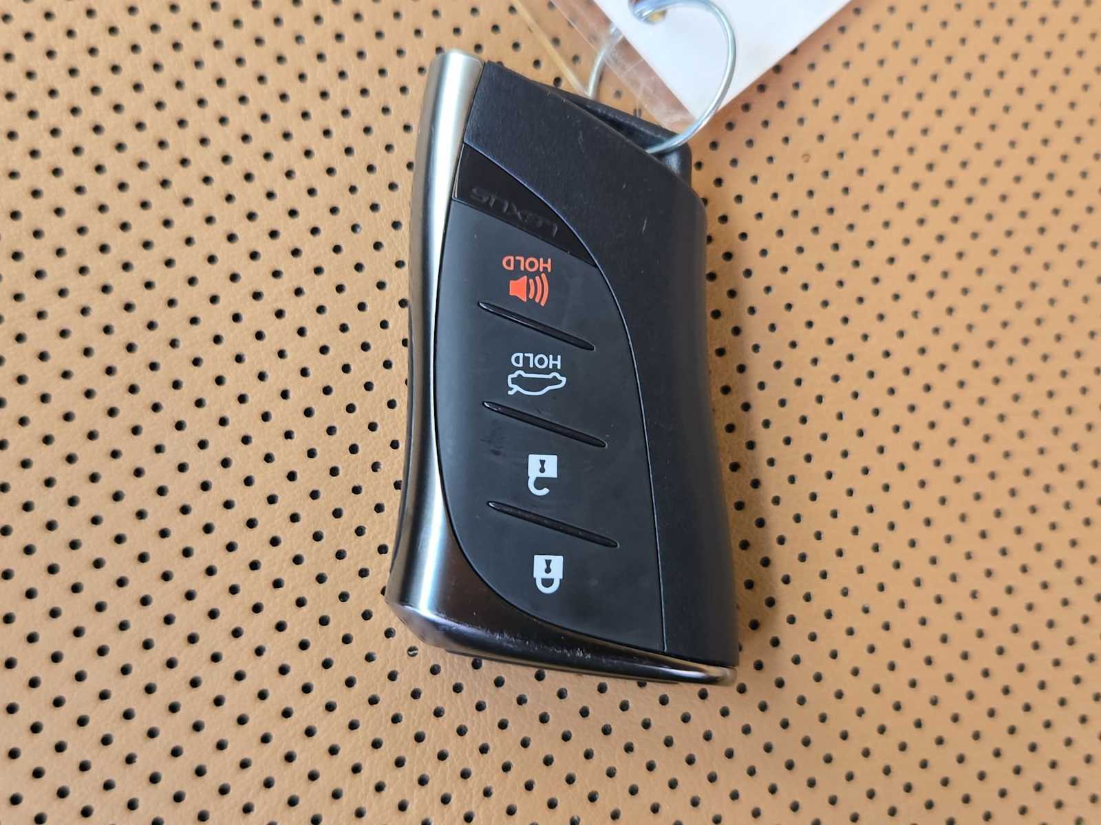 Thumbnail: 2022 Lexus ES - 35