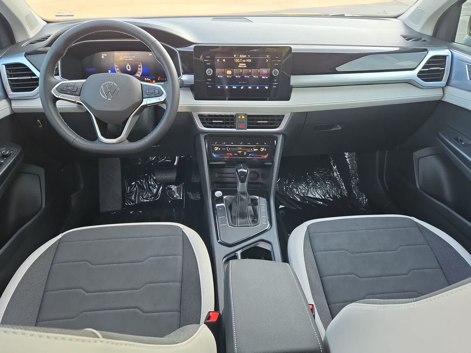 Thumbnail: 2025 Volkswagen Taos - 16