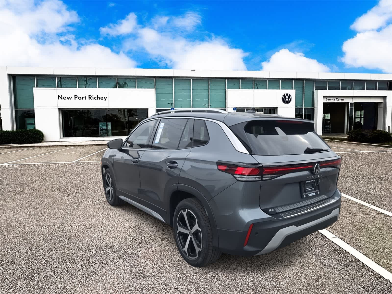 Thumbnail: 2026 Volkswagen Tiguan - 6