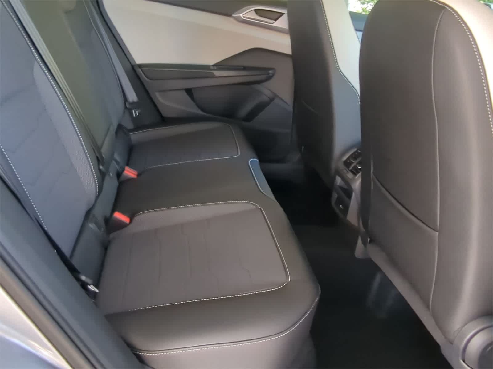 Thumbnail: 2025 Volkswagen Taos - 21