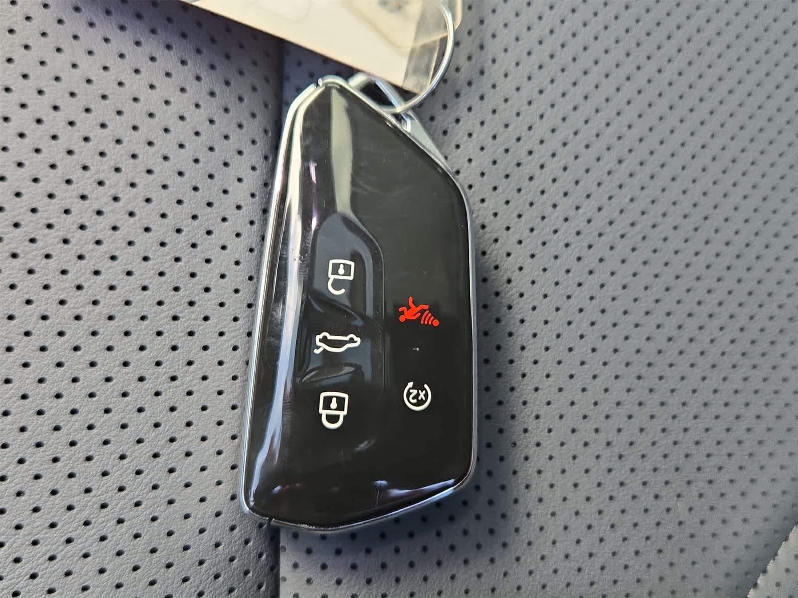 Thumbnail: 2025 Volkswagen Tiguan - 34