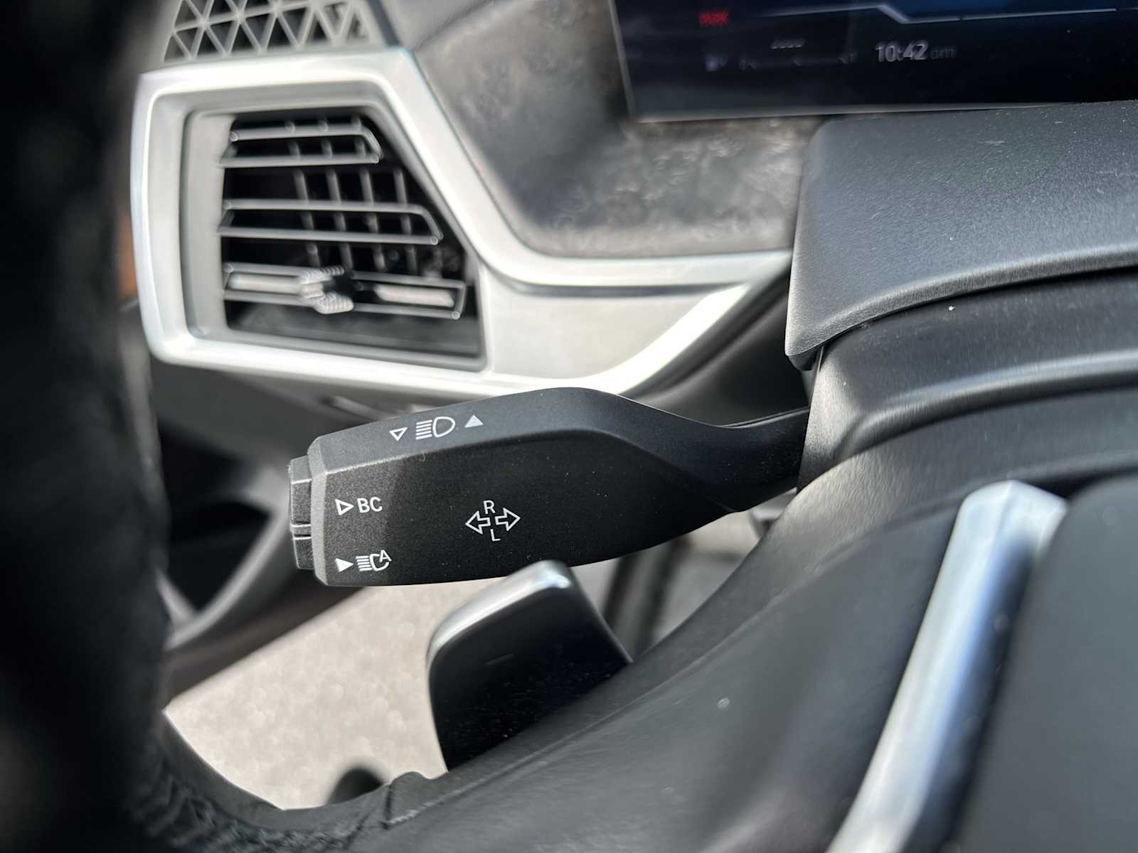 Thumbnail: 2023 BMW X7 - 25