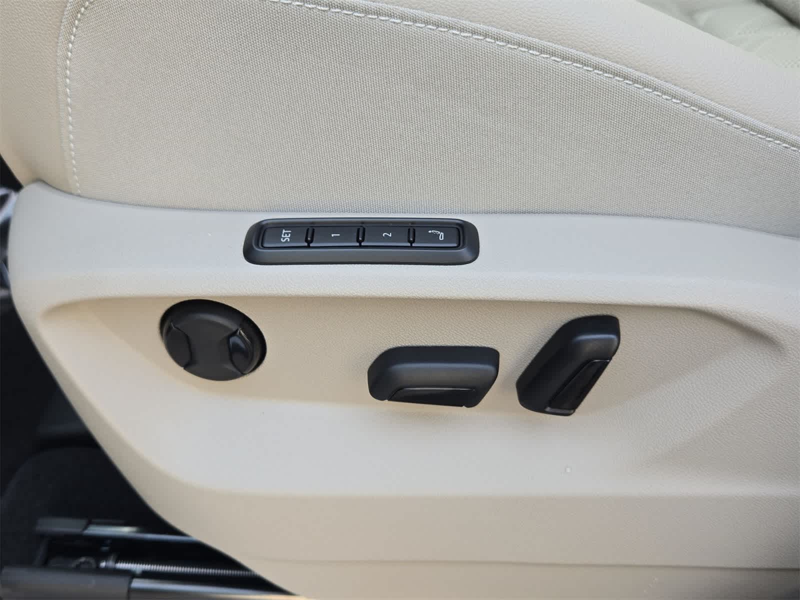 Thumbnail: 2026 Volkswagen Atlas - 18