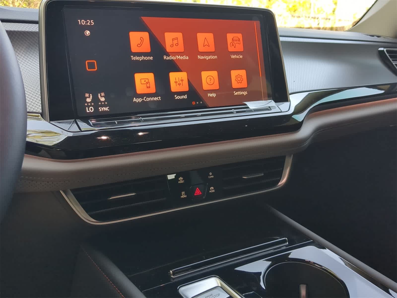 Thumbnail: 2025 Volkswagen Atlas - 26