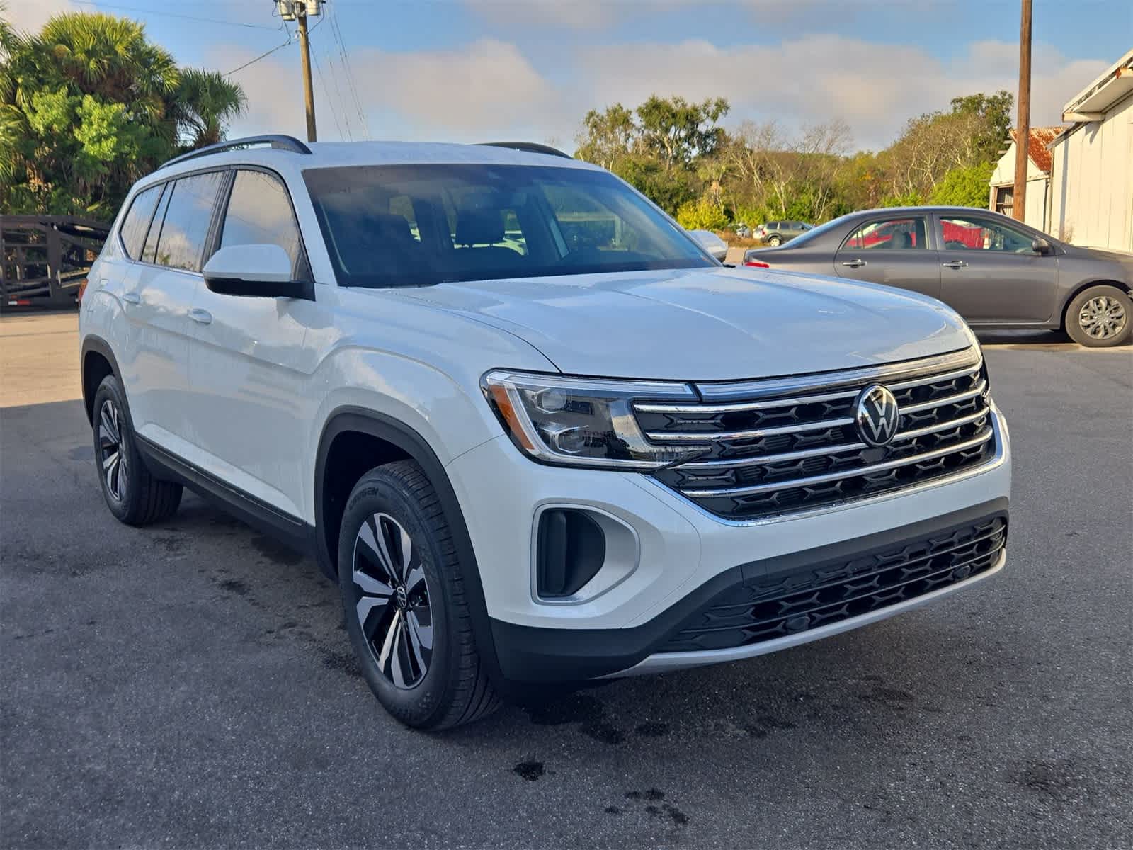 Thumbnail: 2026 Volkswagen Atlas - 16