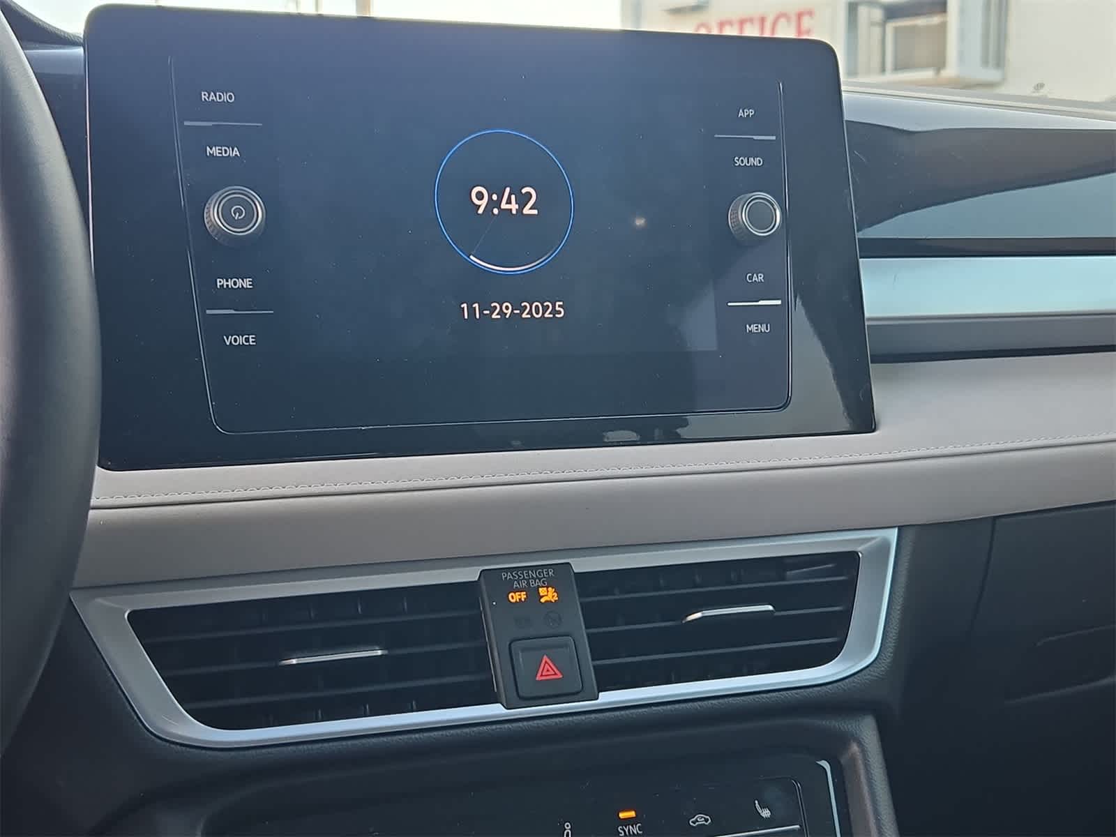 Thumbnail: 2025 Volkswagen Taos - 25