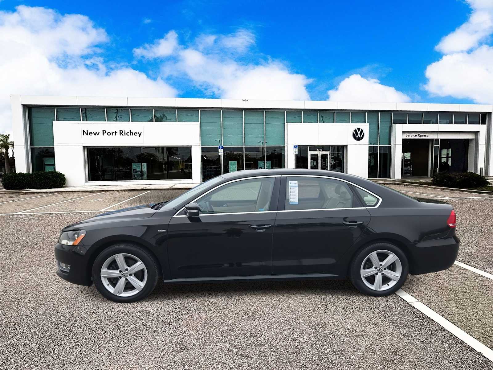 Thumbnail: 2015 Volkswagen Passat - 5