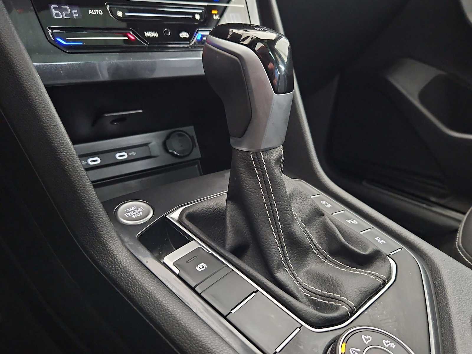 Thumbnail: 2024 Volkswagen Tiguan - 35