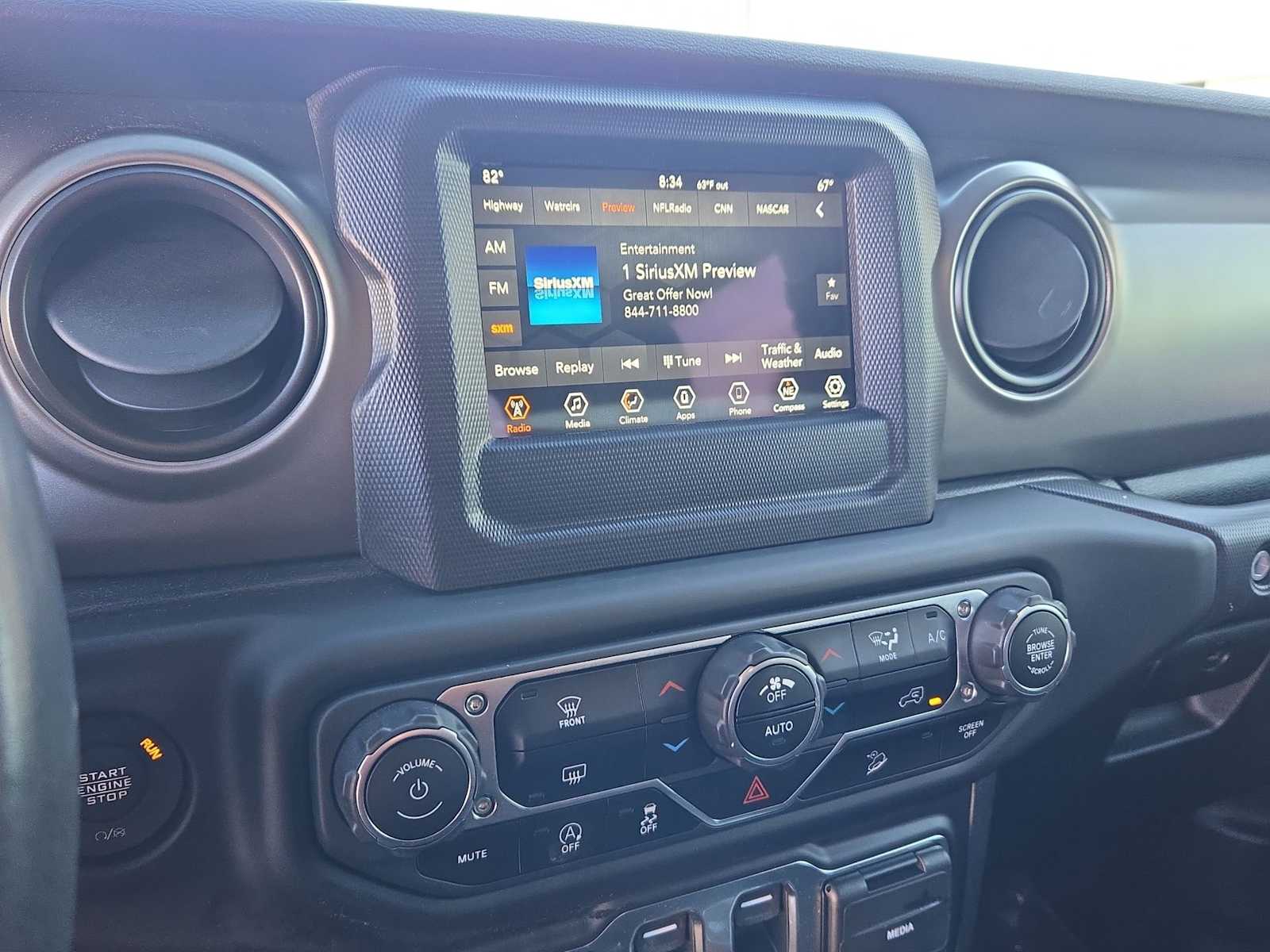 Thumbnail: 2020 Jeep Wrangler - 24