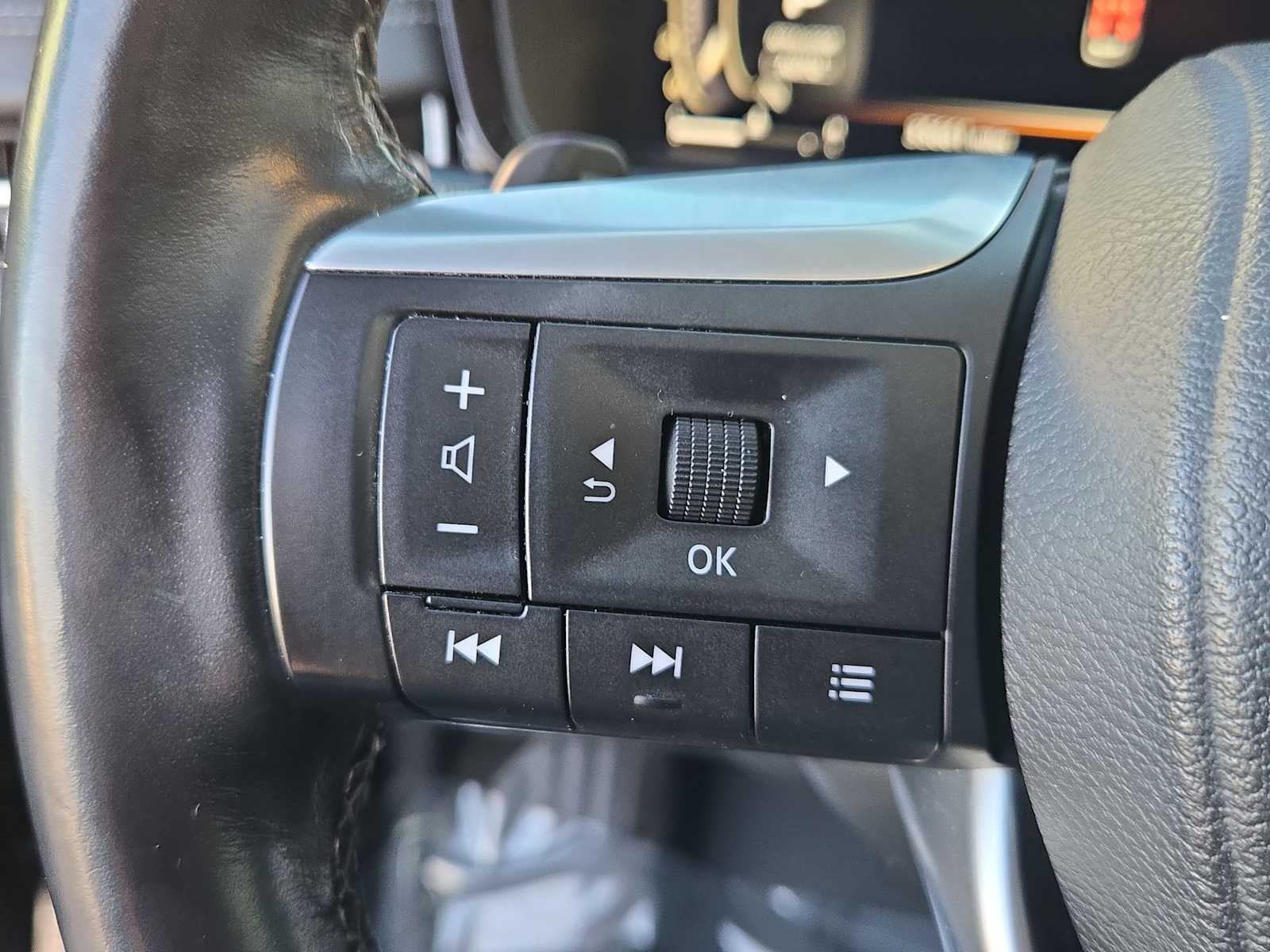 Thumbnail: 2023 INFINITI QX60 - 24