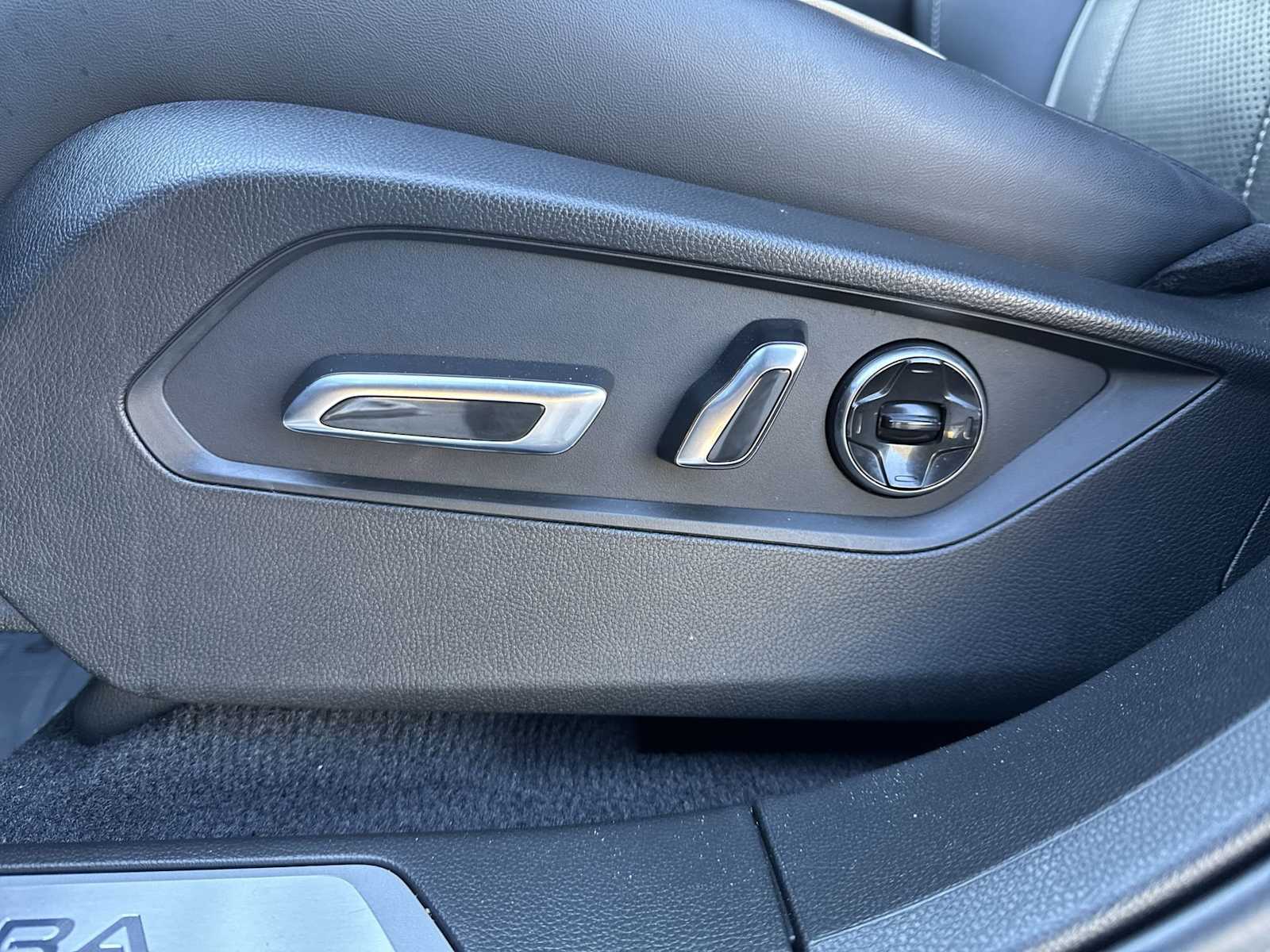 Thumbnail: 2021 Acura RDX - 17