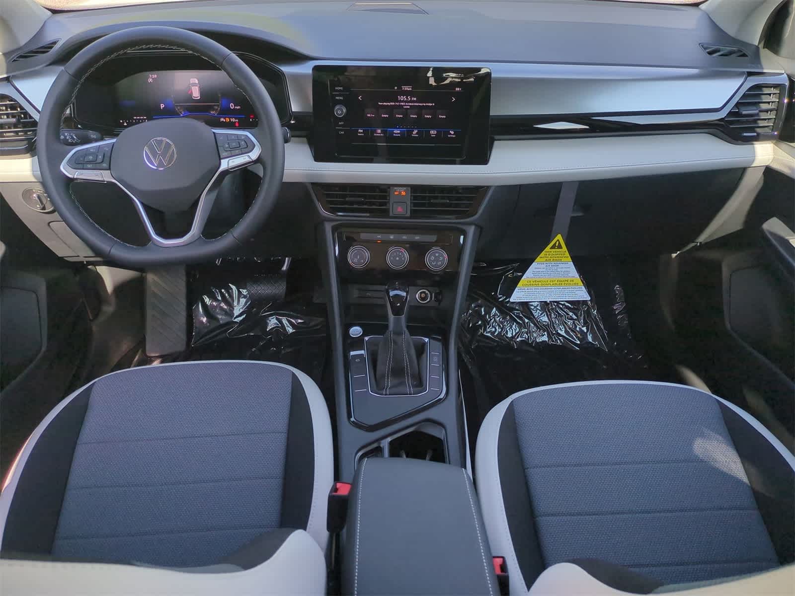 Thumbnail: 2025 Volkswagen Taos - 16