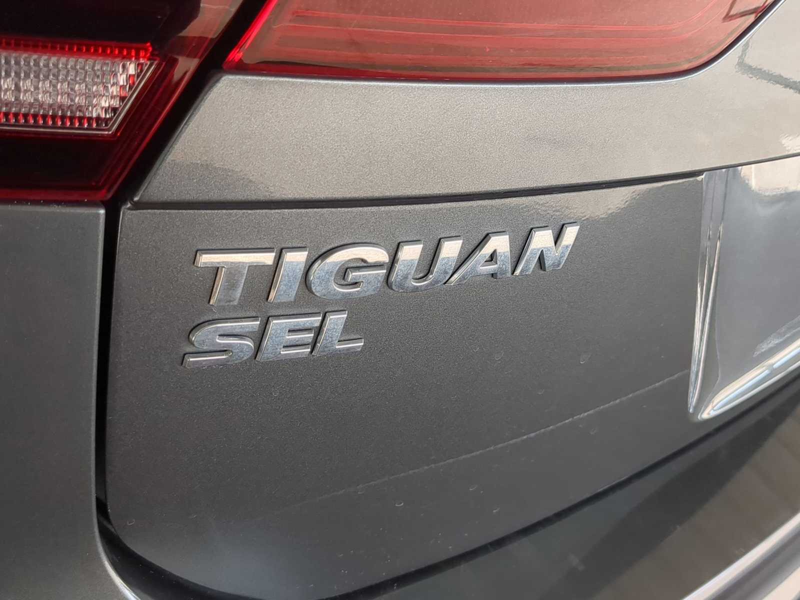 Thumbnail: 2018 Volkswagen Tiguan - 13