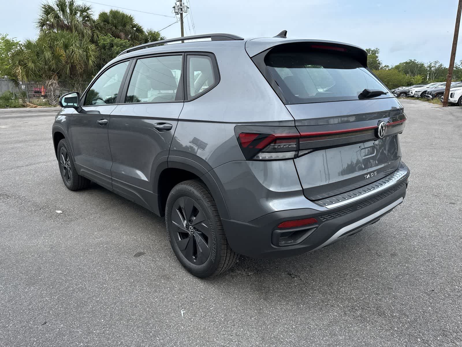 Thumbnail: 2026 Volkswagen Taos - 4