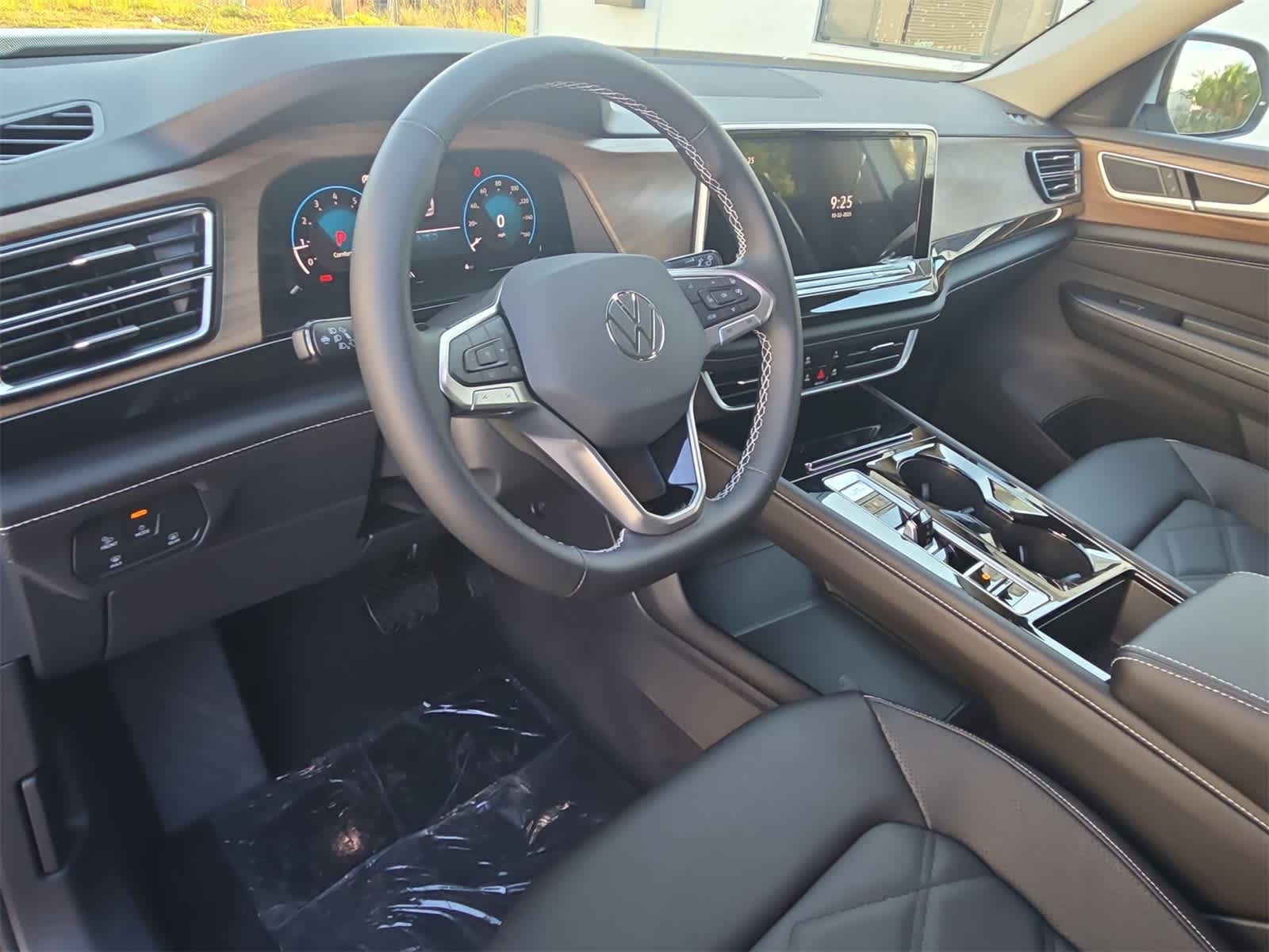 Thumbnail: 2026 Volkswagen Atlas - 10