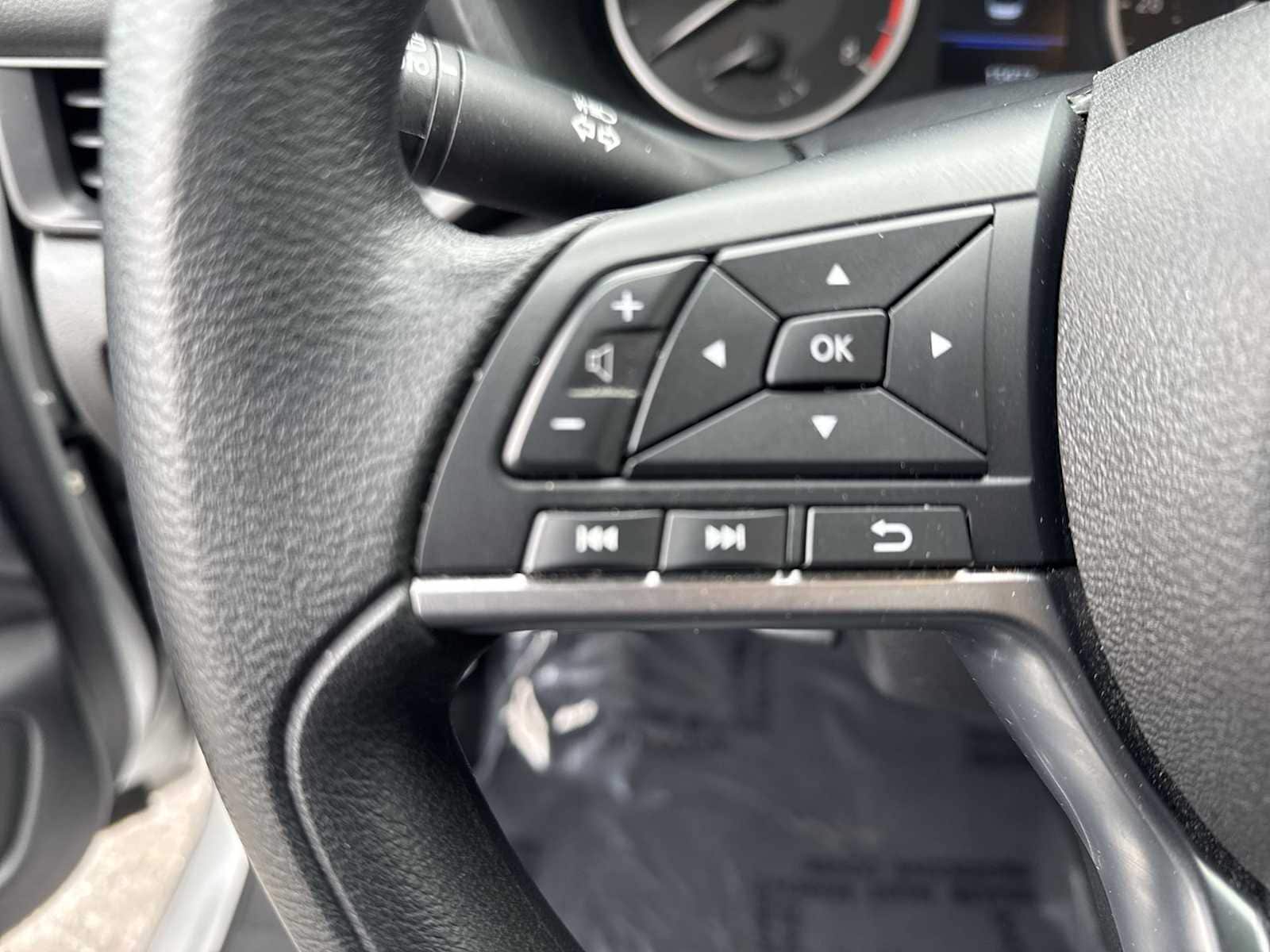 Thumbnail: 2023 Nissan Sentra - 21