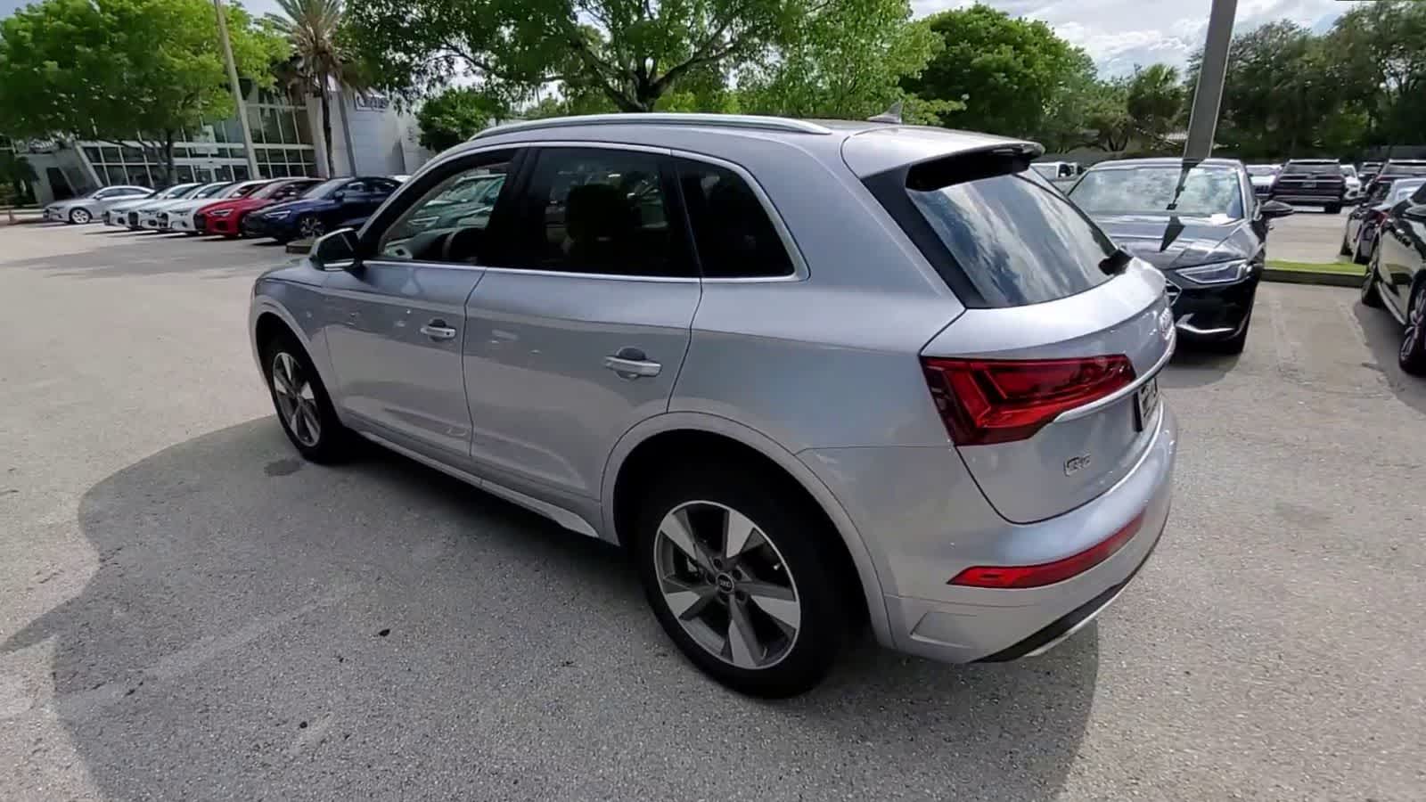 Thumbnail: 2023 Audi Q5 - 6