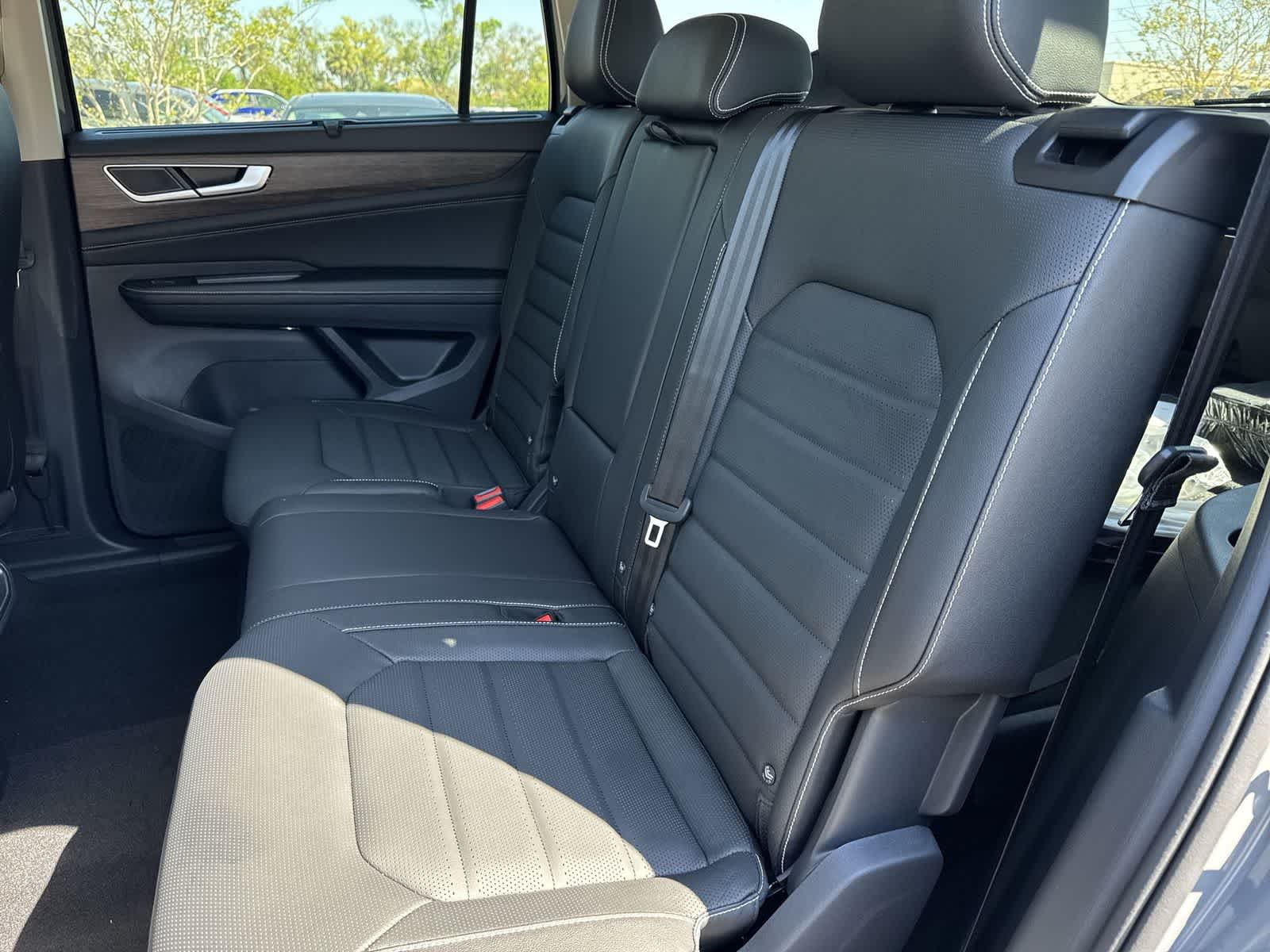 Thumbnail: 2026 Volkswagen Atlas - 18