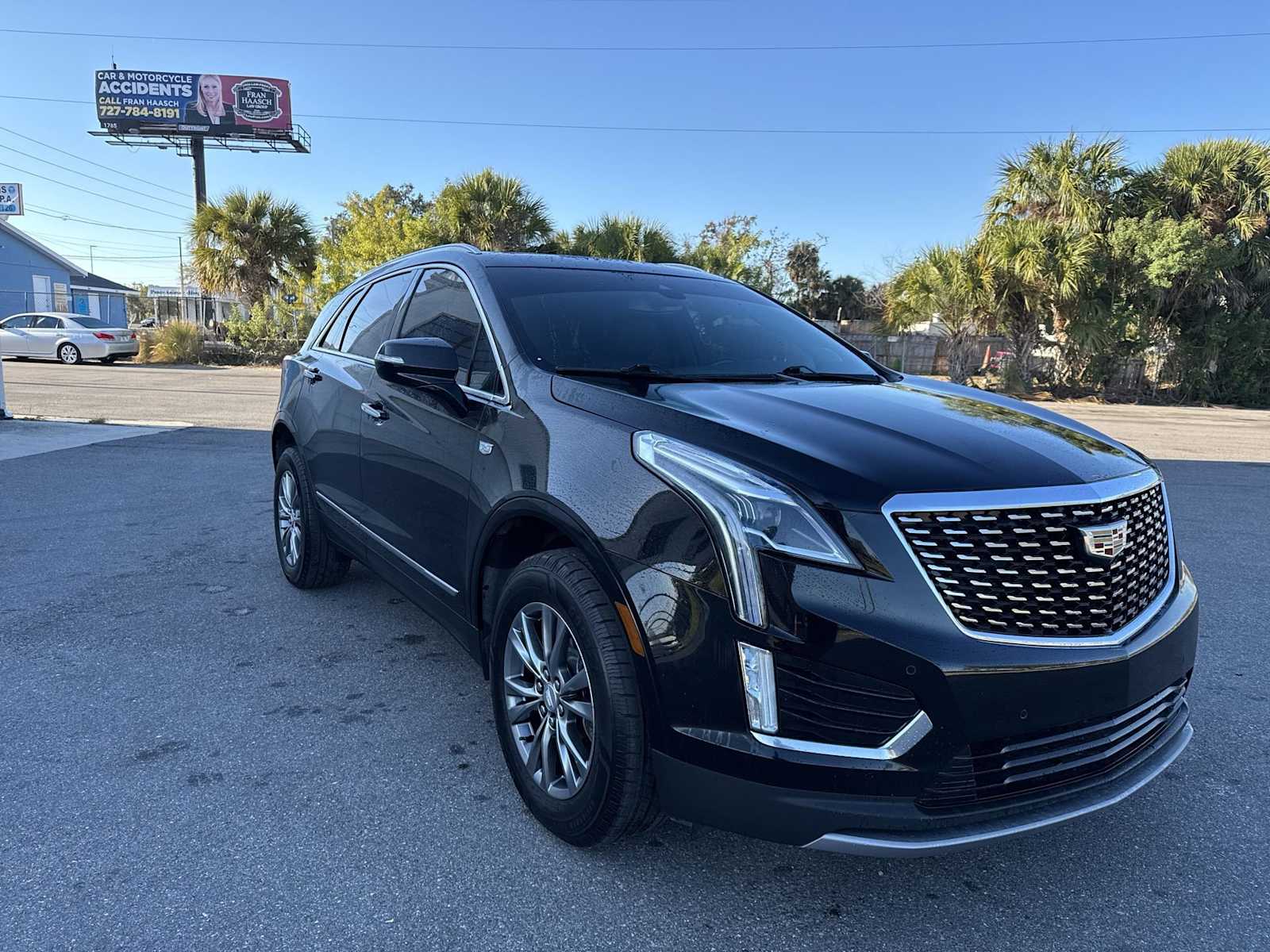 Thumbnail: 2023 Cadillac XT5 - 8