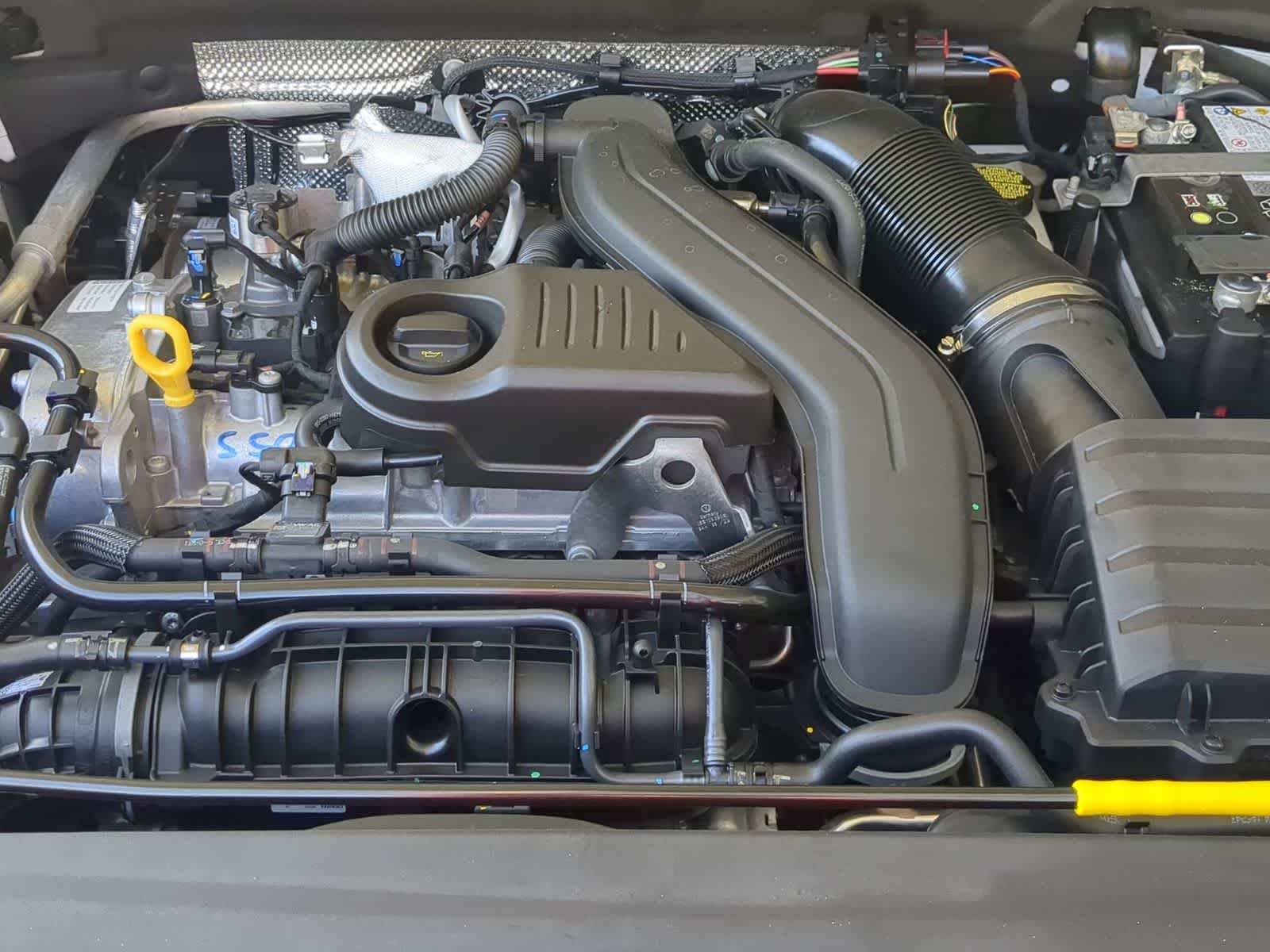 Thumbnail: 2025 Volkswagen Taos - 15