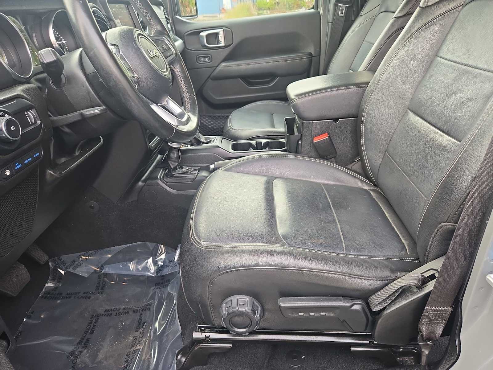 Thumbnail: 2023 Jeep Wrangler - 16