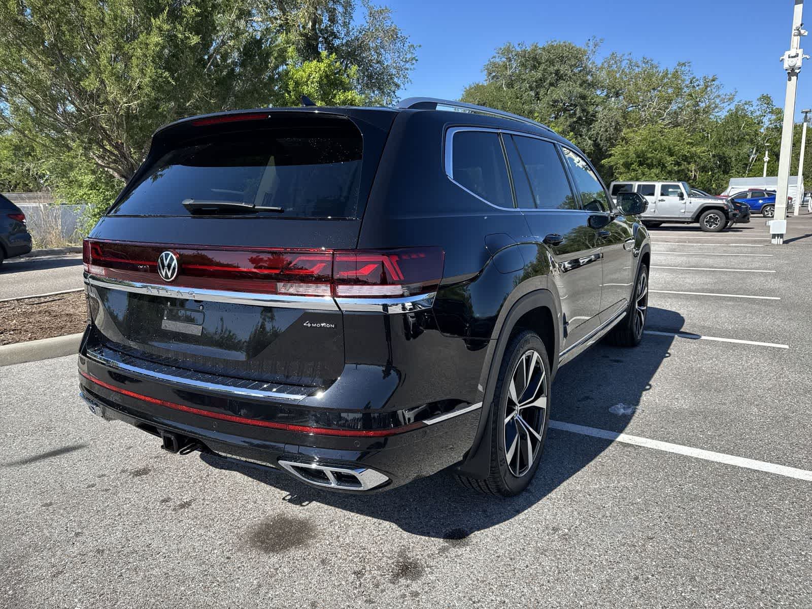 Thumbnail: 2026 Volkswagen Atlas - 6