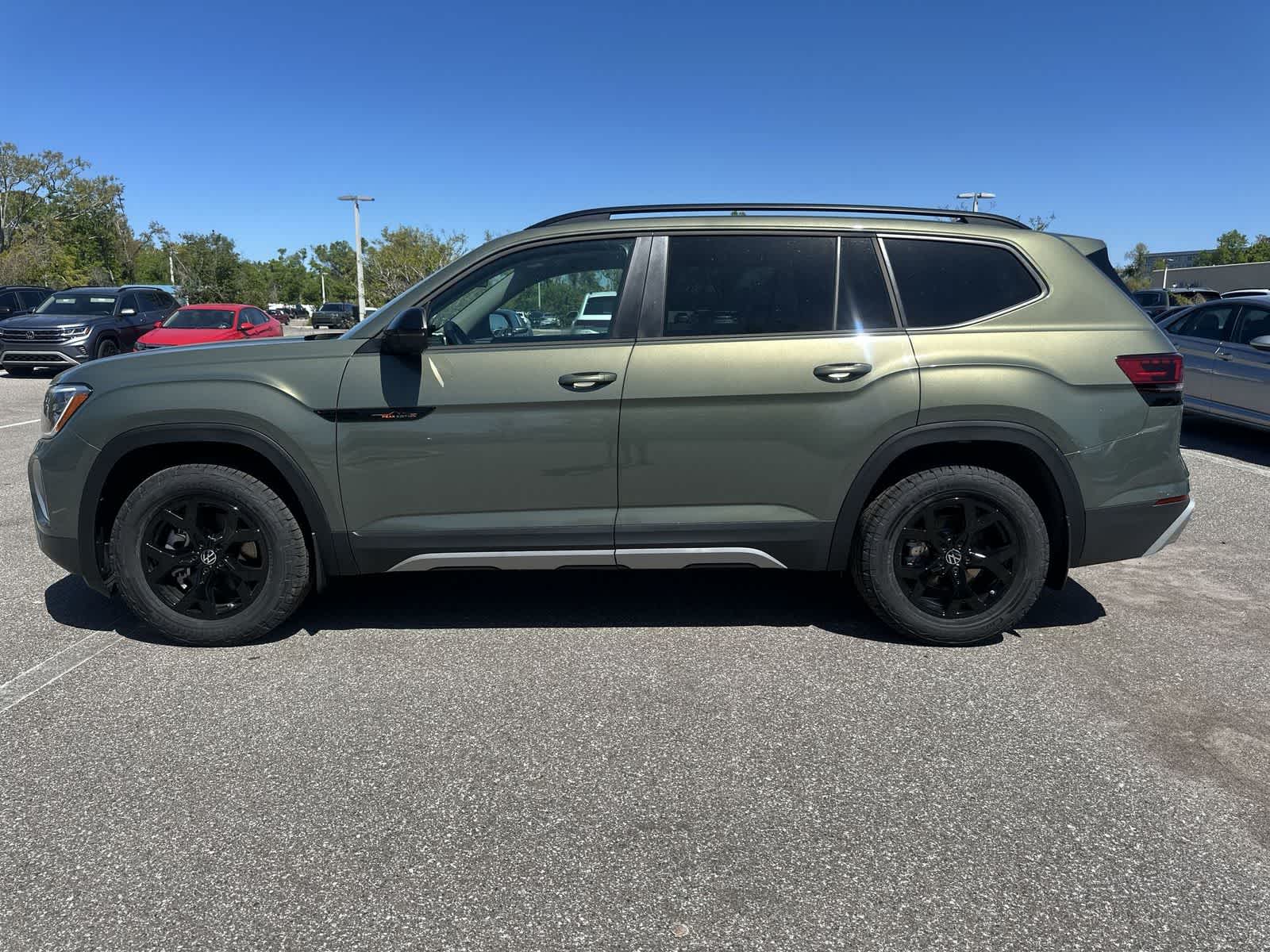 Thumbnail: 2026 Volkswagen Atlas - 3