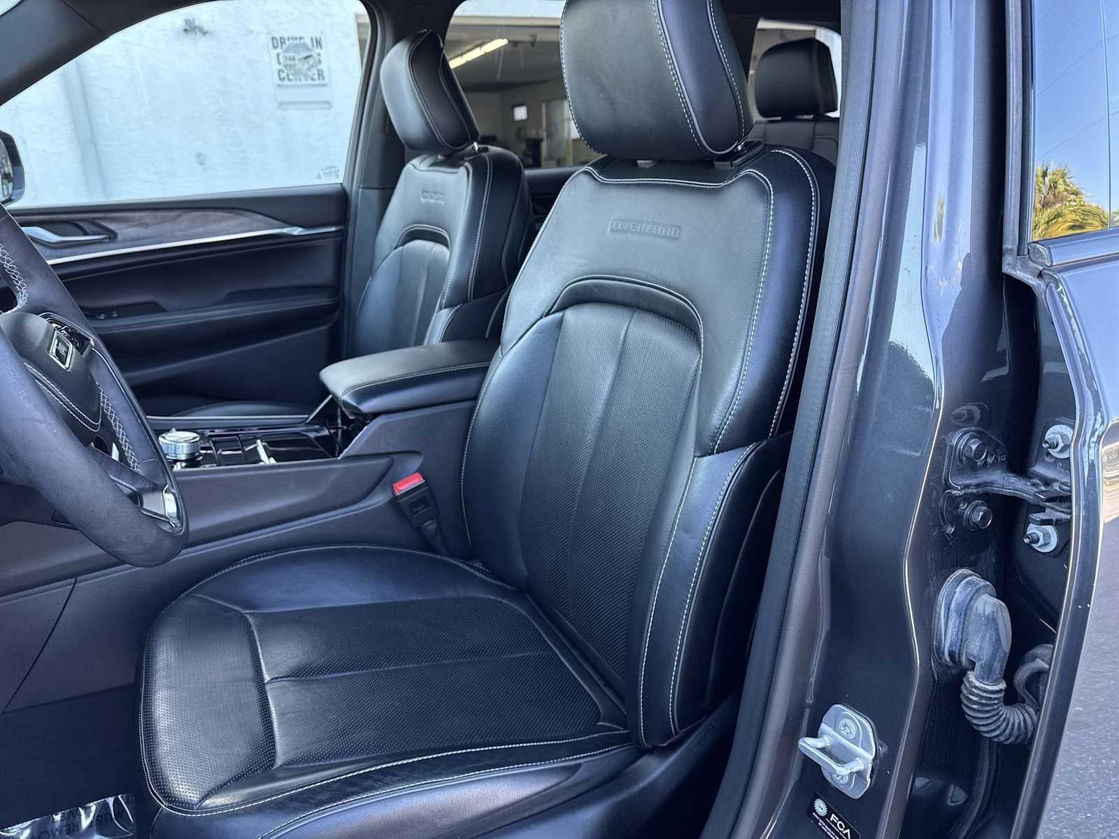 Thumbnail: 2022 Jeep Grand Cherokee - 20
