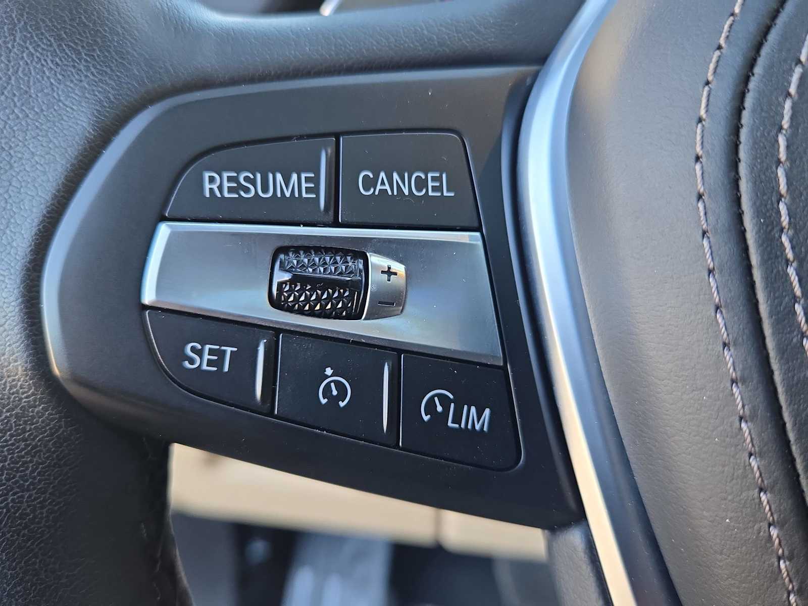 Thumbnail: 2022 BMW X5 - 25