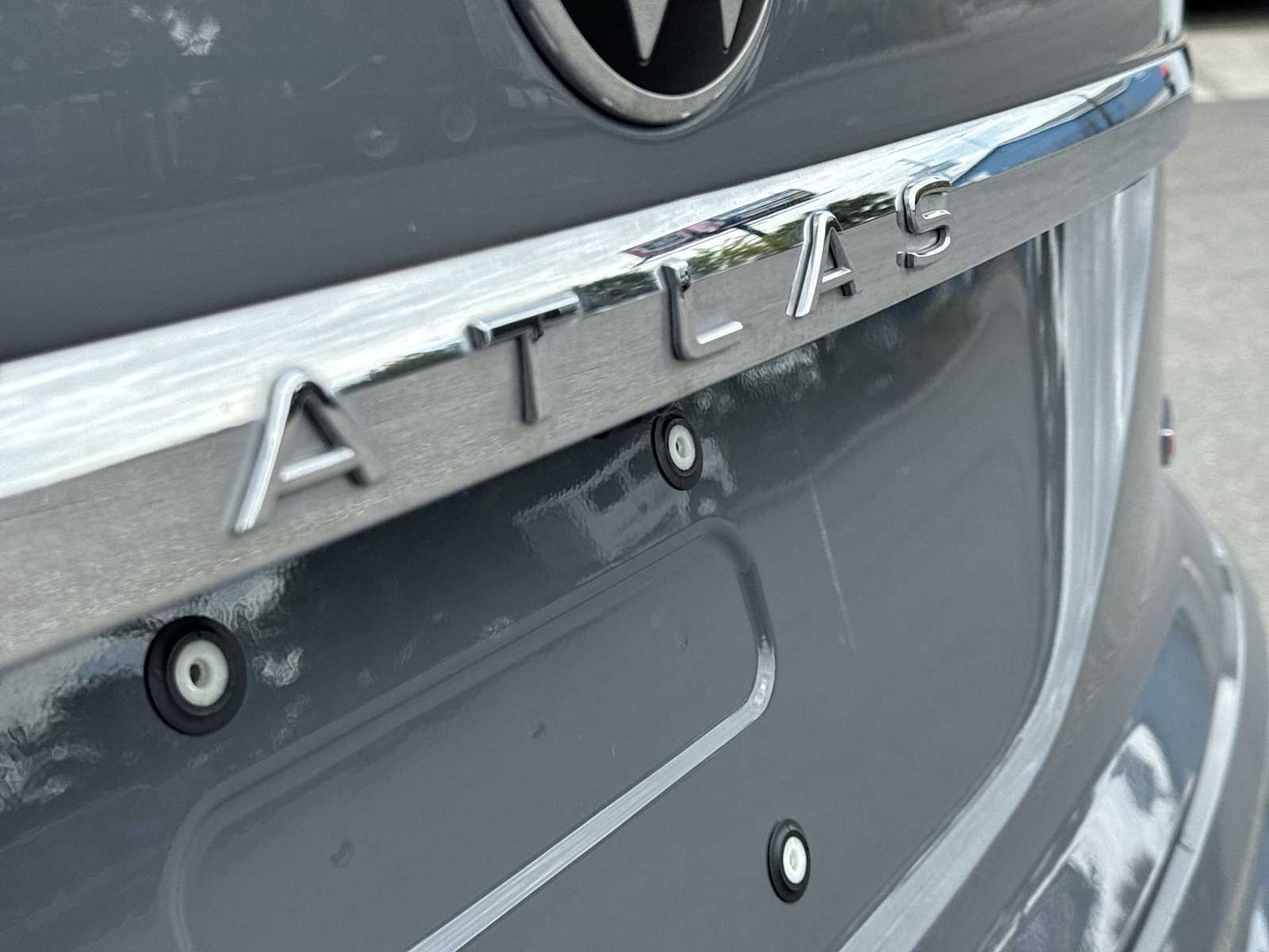 Thumbnail: 2022 Volkswagen Atlas - 11