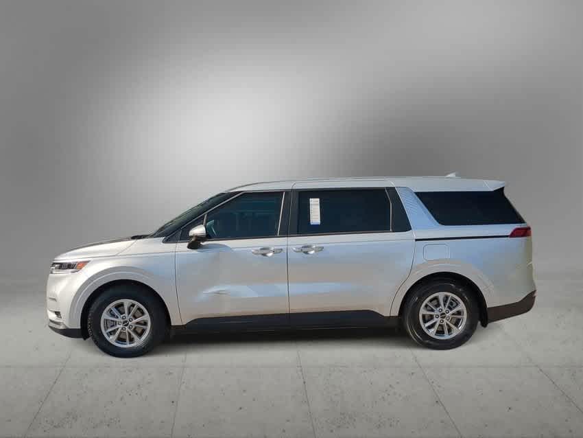 Thumbnail: 2023 Kia Carnival - 5