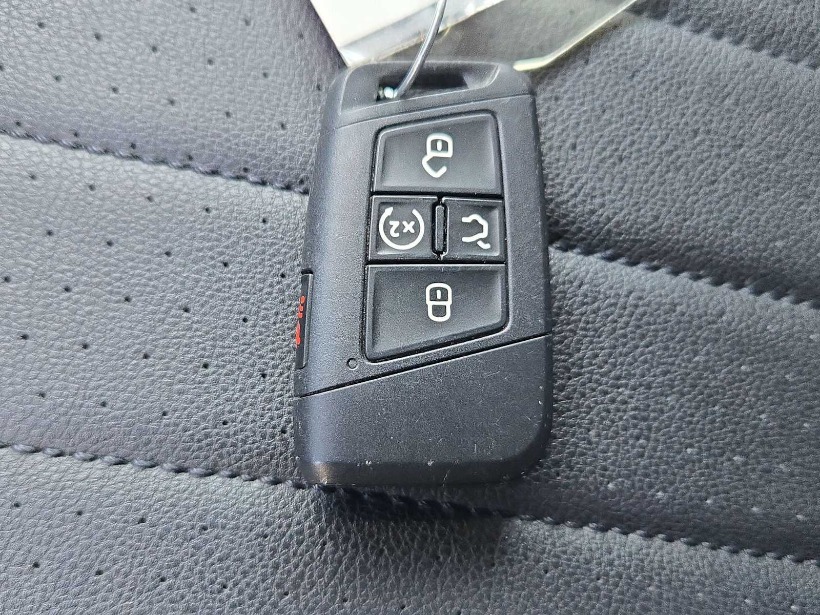 Thumbnail: 2023 Volkswagen Tiguan - 32