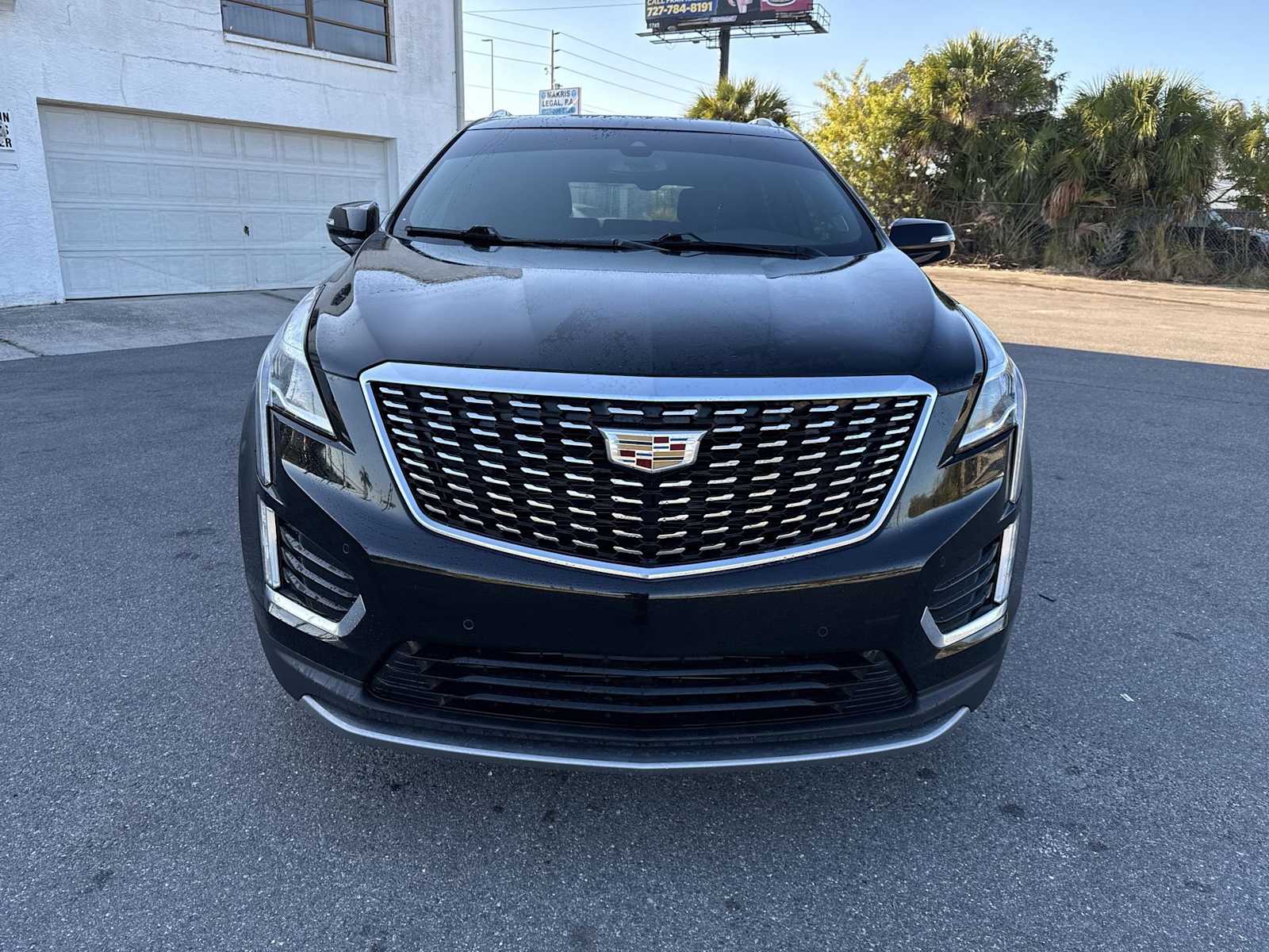 Thumbnail: 2023 Cadillac XT5 - 9