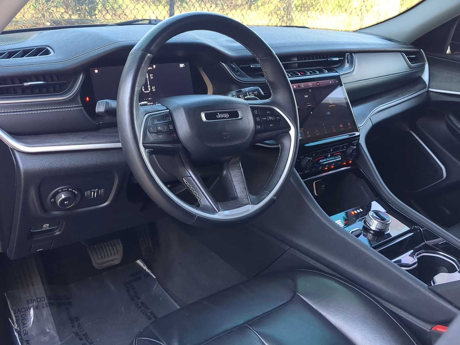 Thumbnail: 2022 Jeep Grand Cherokee - 10