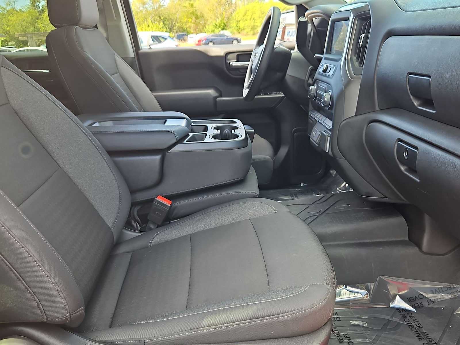 Thumbnail: 2024 Chevrolet Silverado 1500 - 22