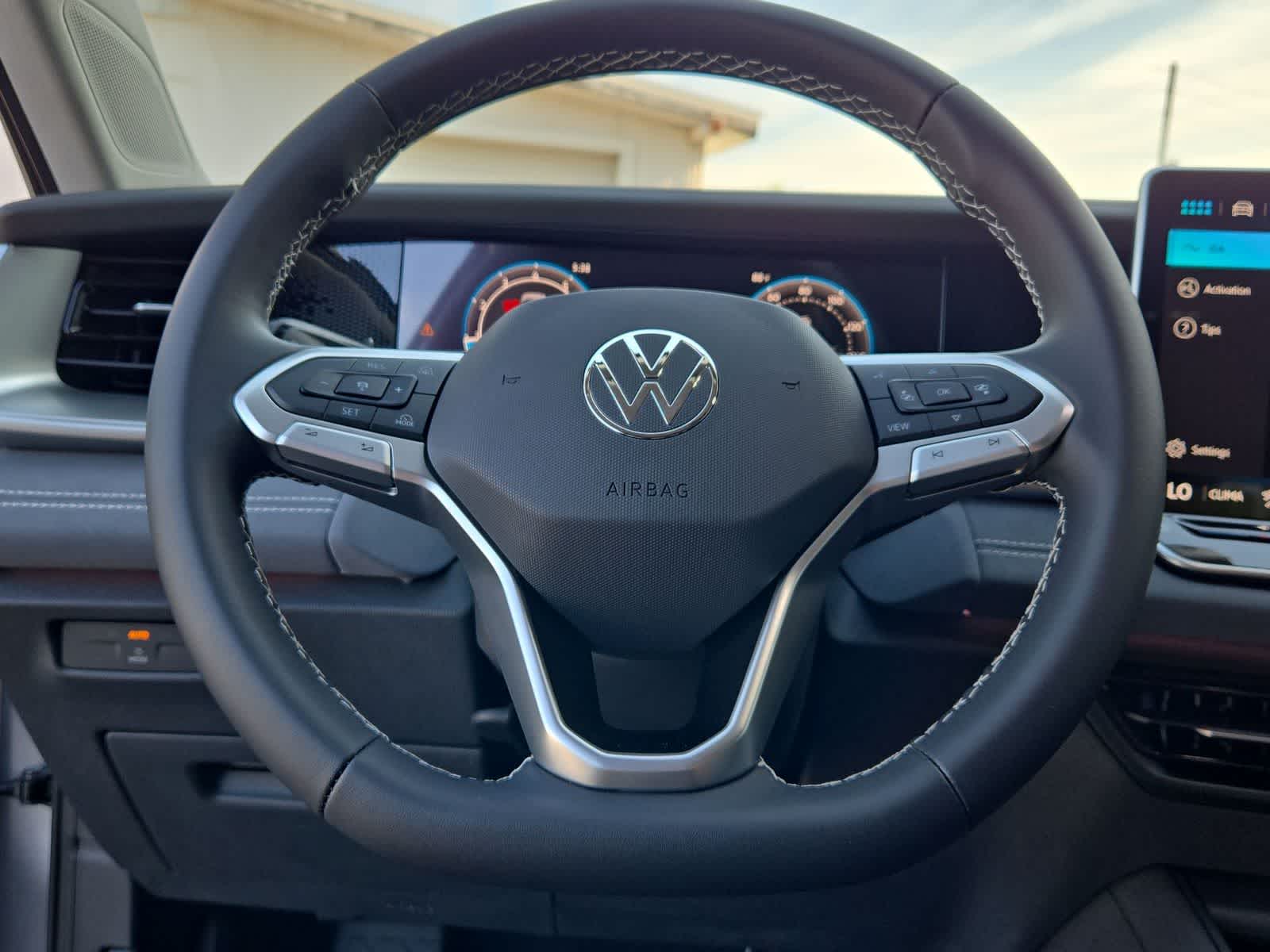 Thumbnail: 2025 Volkswagen Tiguan - 23