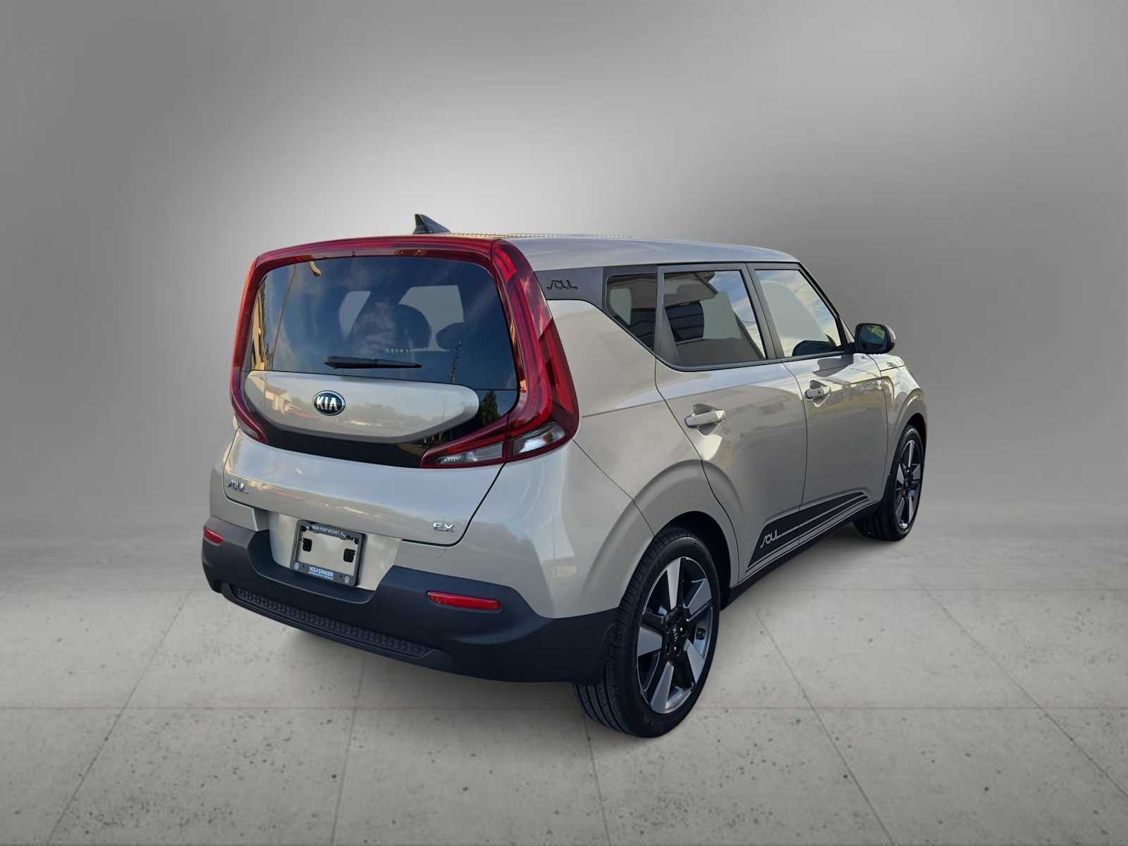 Thumbnail: 2020 Kia Soul - 8