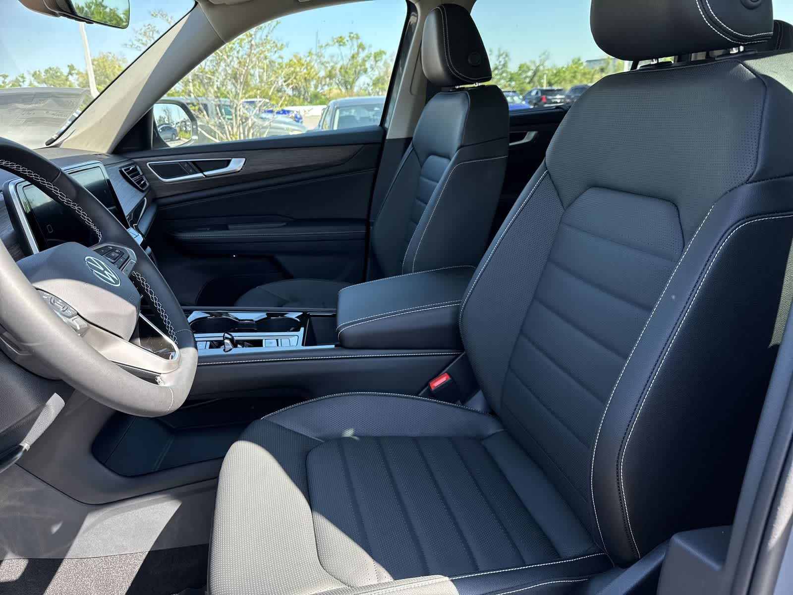 Thumbnail: 2026 Volkswagen Atlas - 15