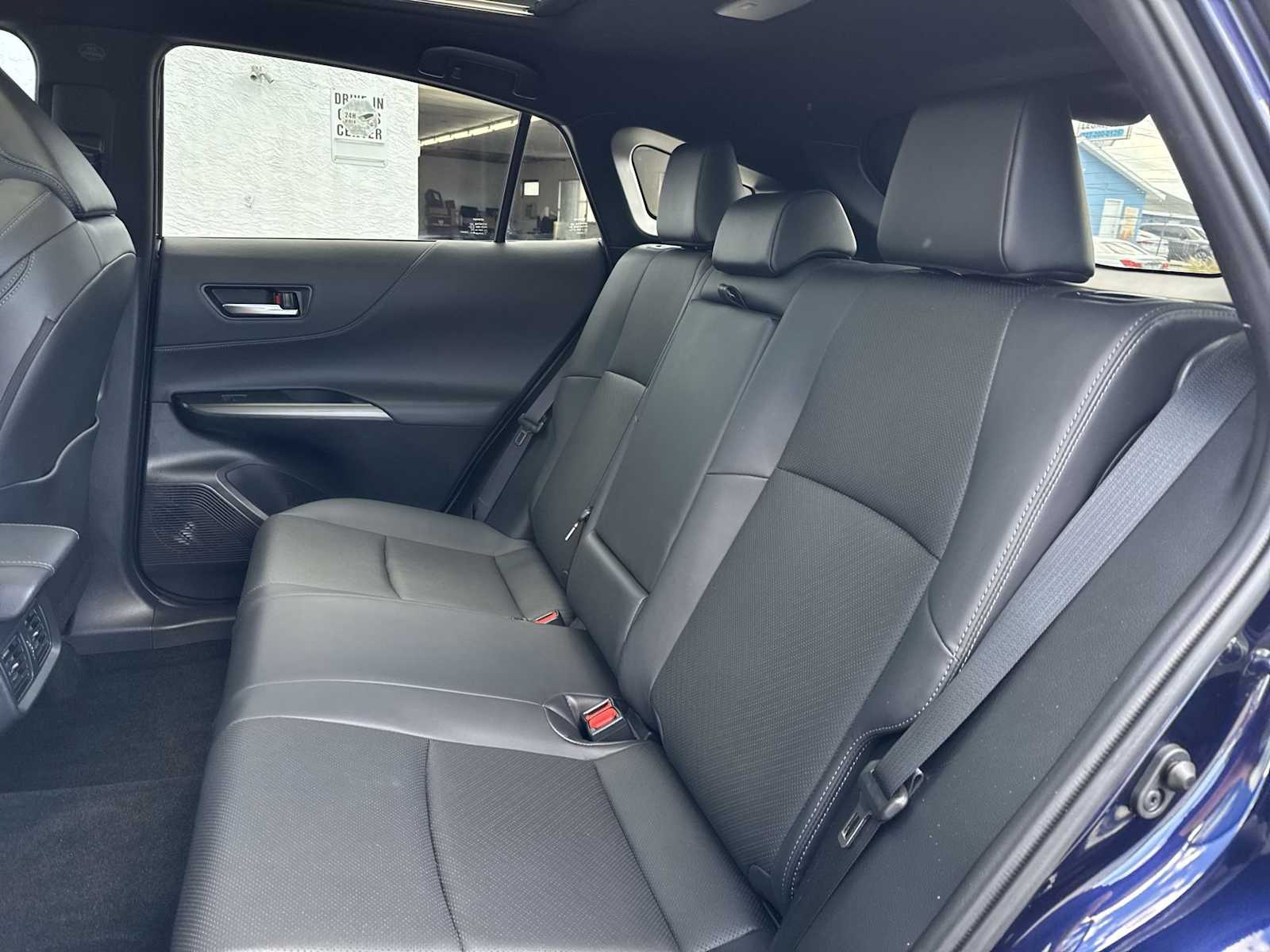 Thumbnail: 2024 Toyota Venza - 18