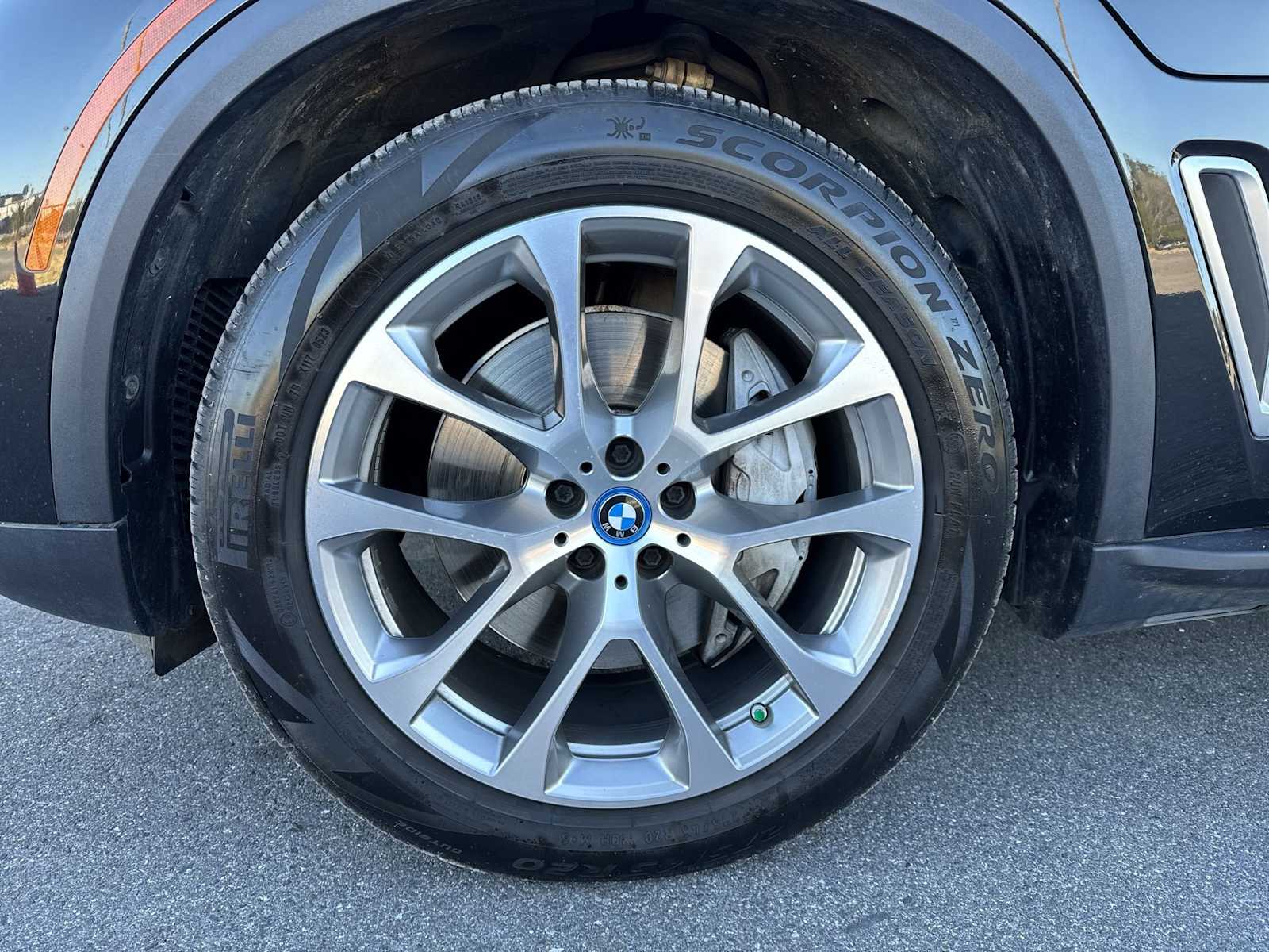 Thumbnail: 2023 BMW X5 - 12