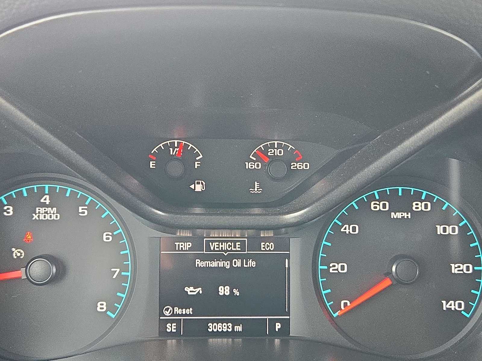 Thumbnail: 2022 Chevrolet Colorado - 30