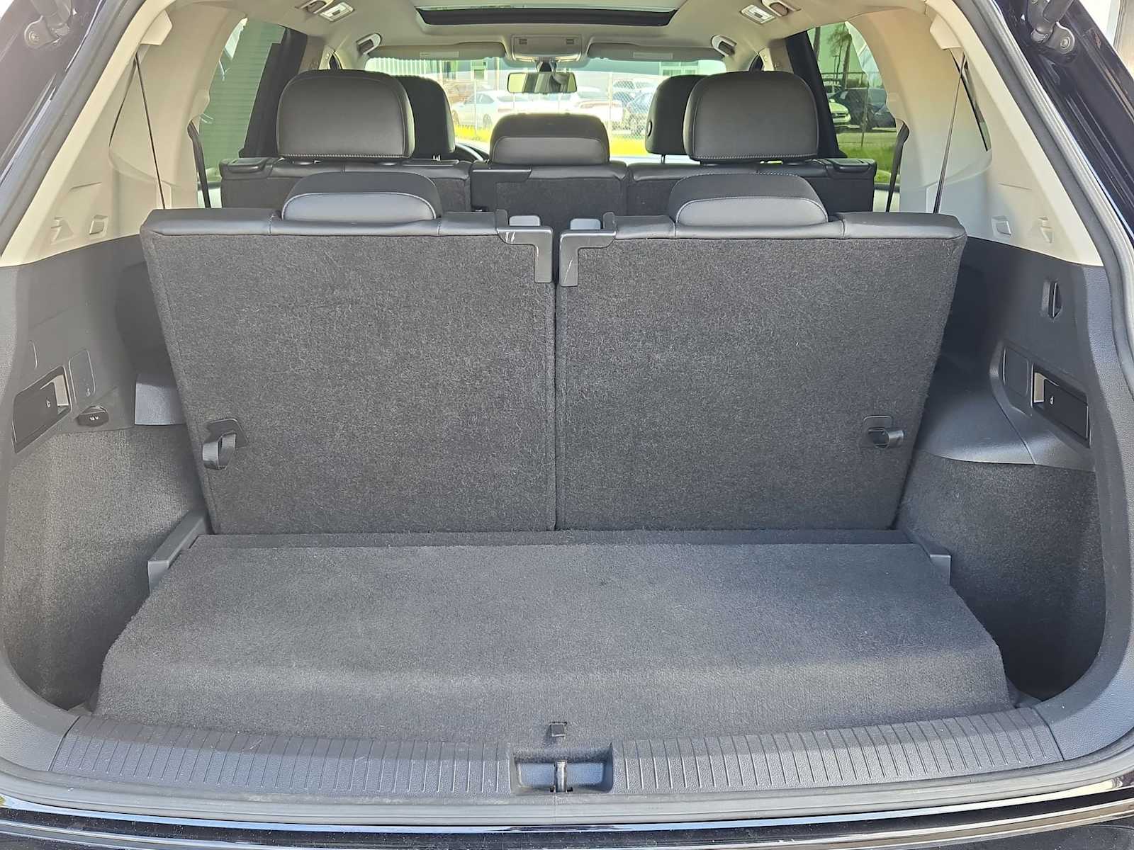 Thumbnail: 2019 Volkswagen Tiguan - 31