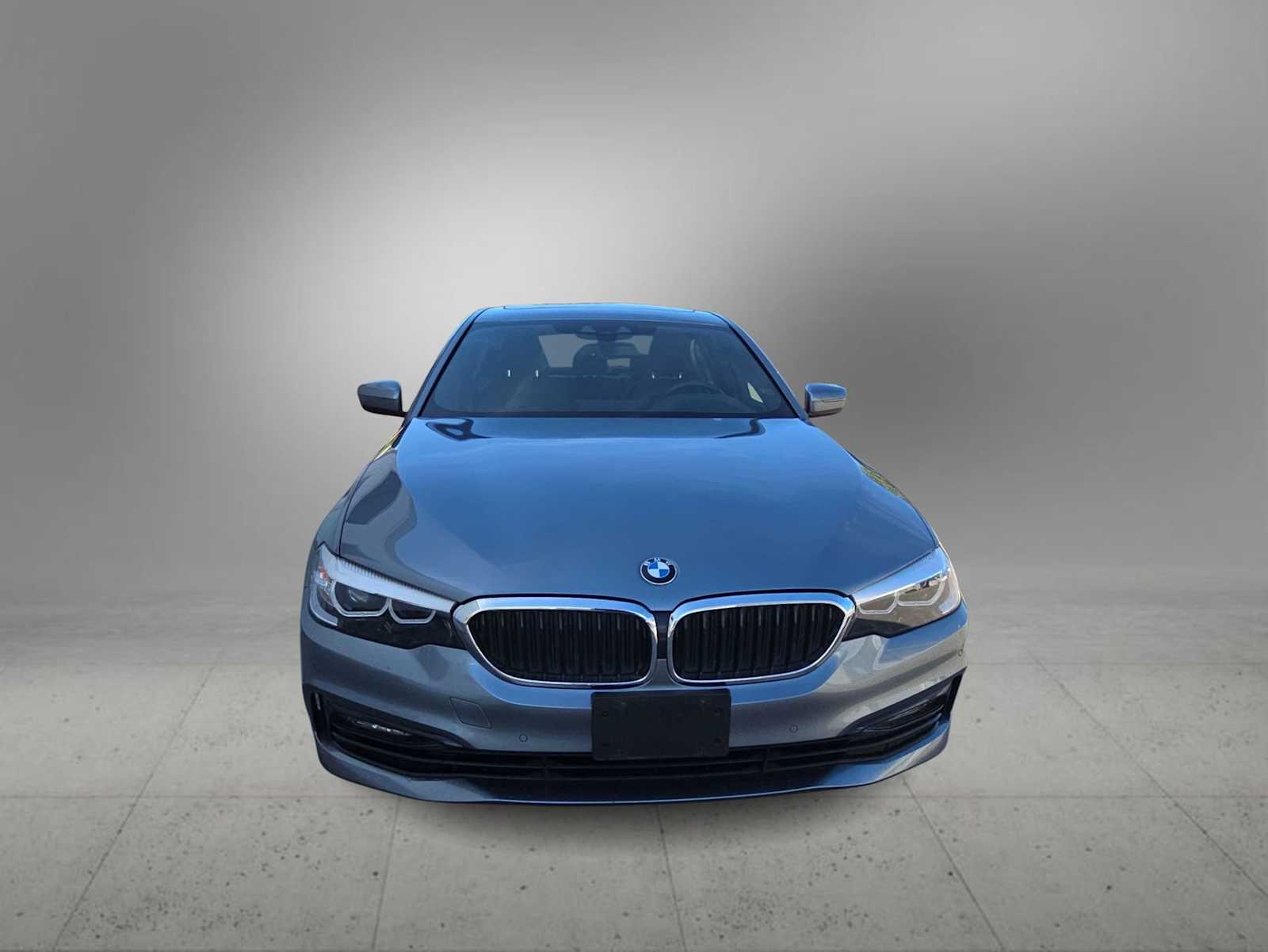 Thumbnail: 2018 BMW 5 Series - 3
