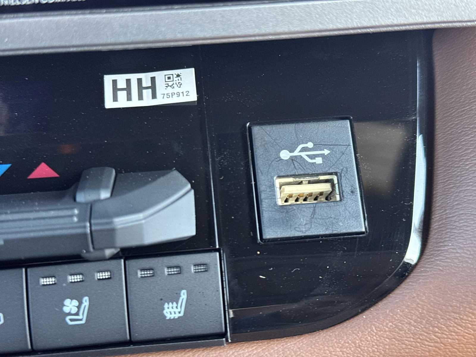 Thumbnail: 2023 Toyota Tundra - 29