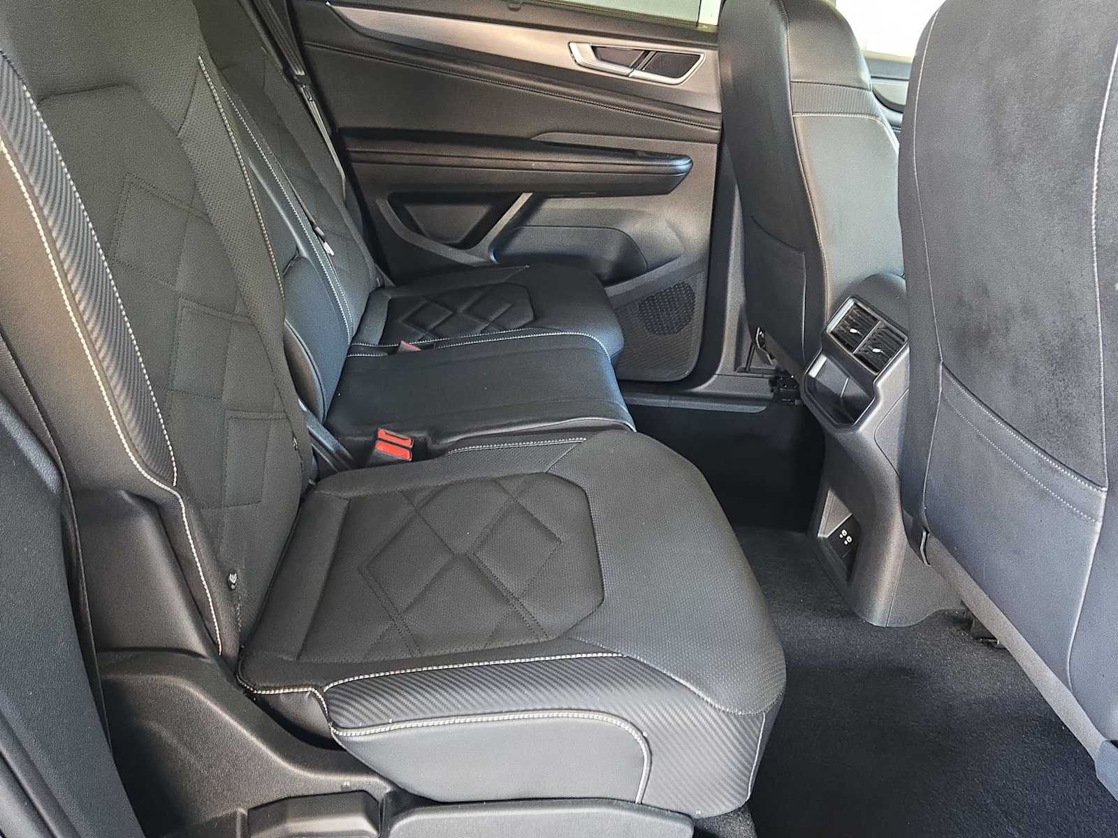 Thumbnail: 2024 Volkswagen Atlas - 20