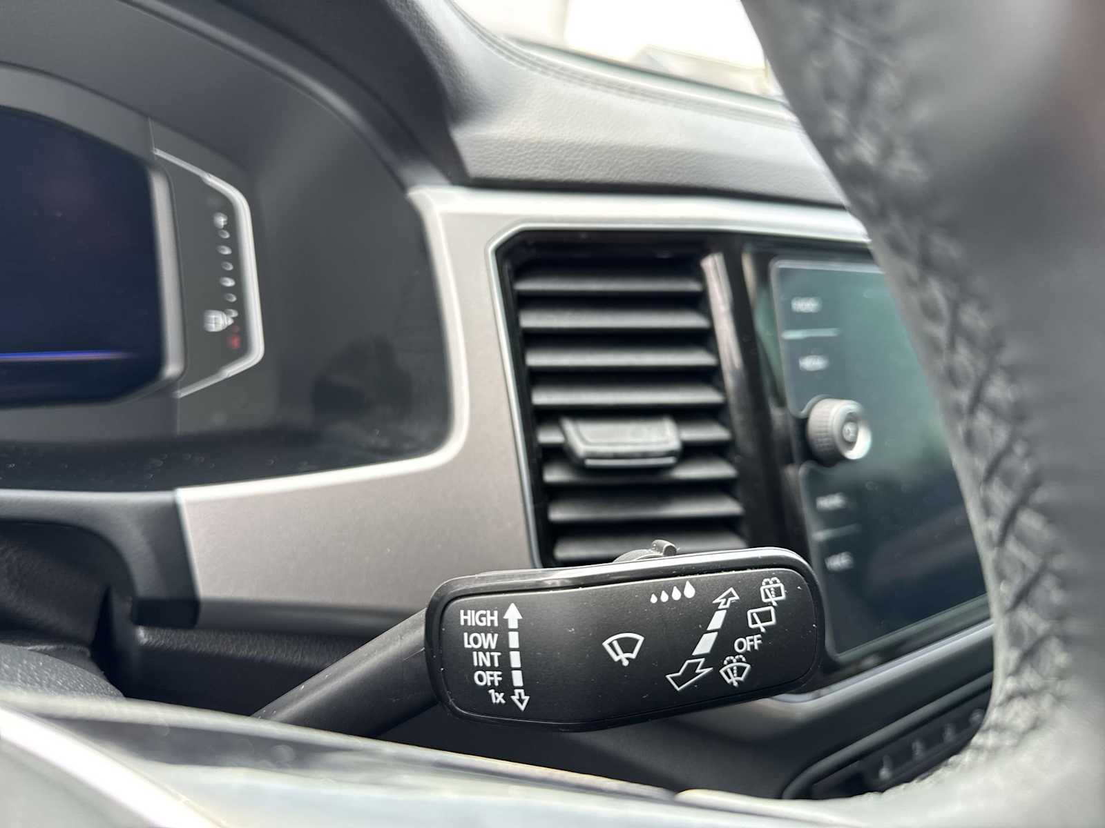 Thumbnail: 2019 Volkswagen Atlas - 25