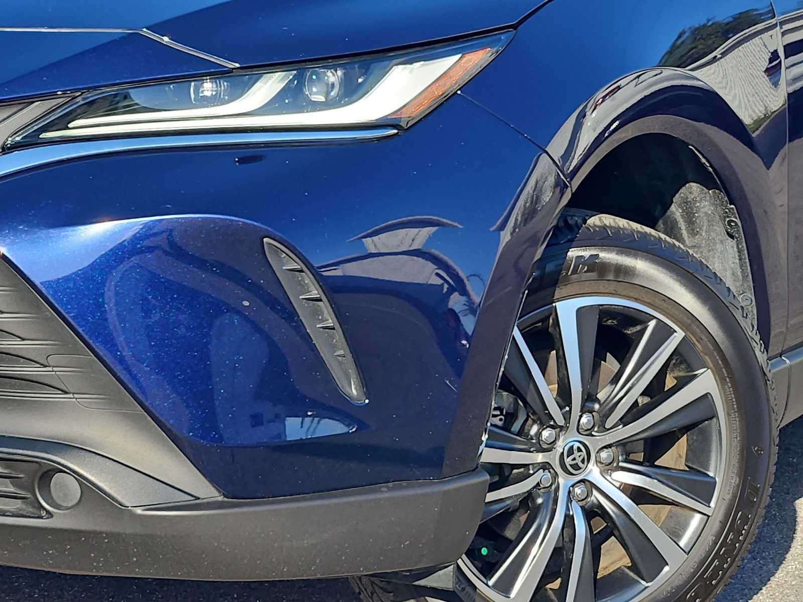 Thumbnail: 2023 Toyota Venza - 11