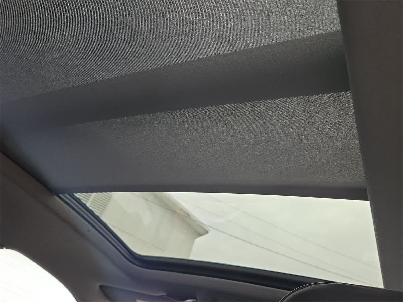 Thumbnail: 2025 Volkswagen Tiguan - 23