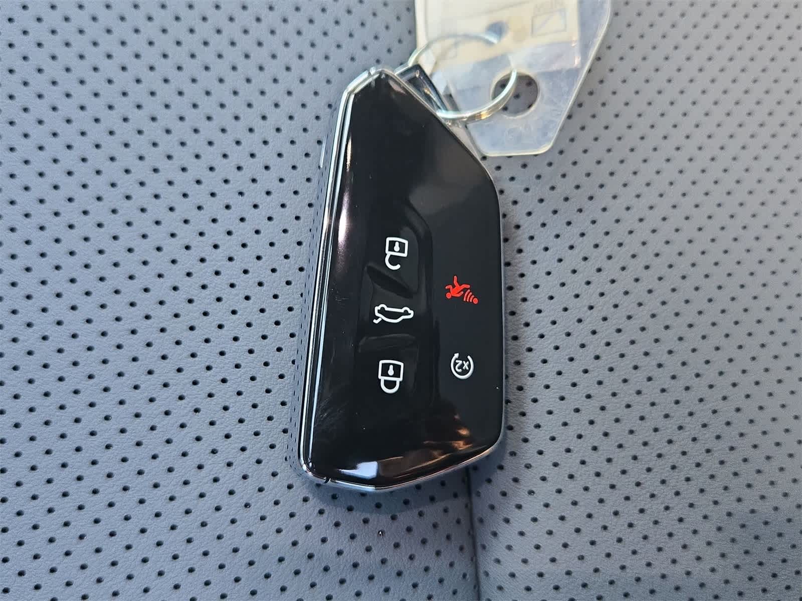 Thumbnail: 2026 Volkswagen Tiguan - 33