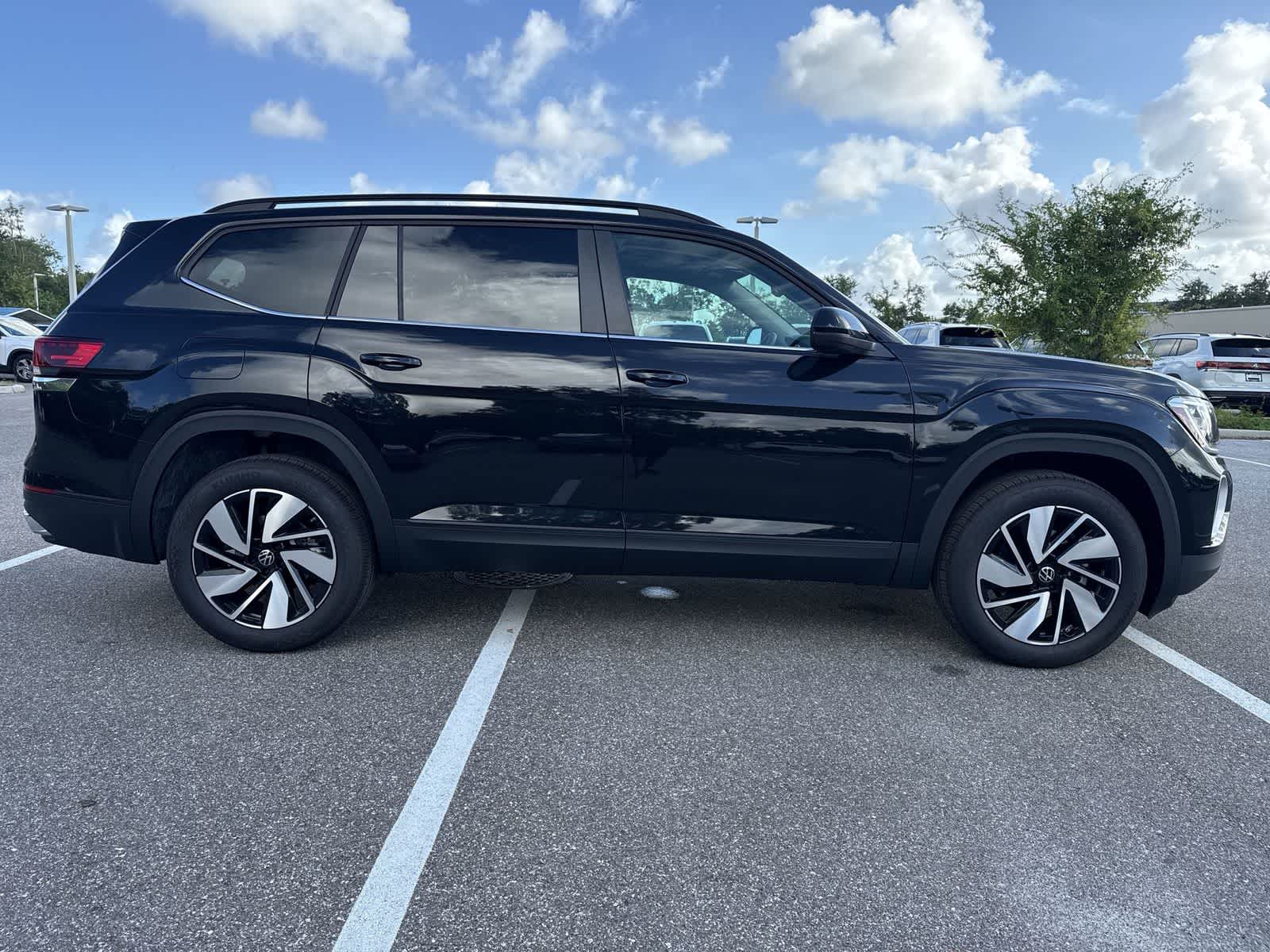 Thumbnail: 2026 Volkswagen Atlas - 7